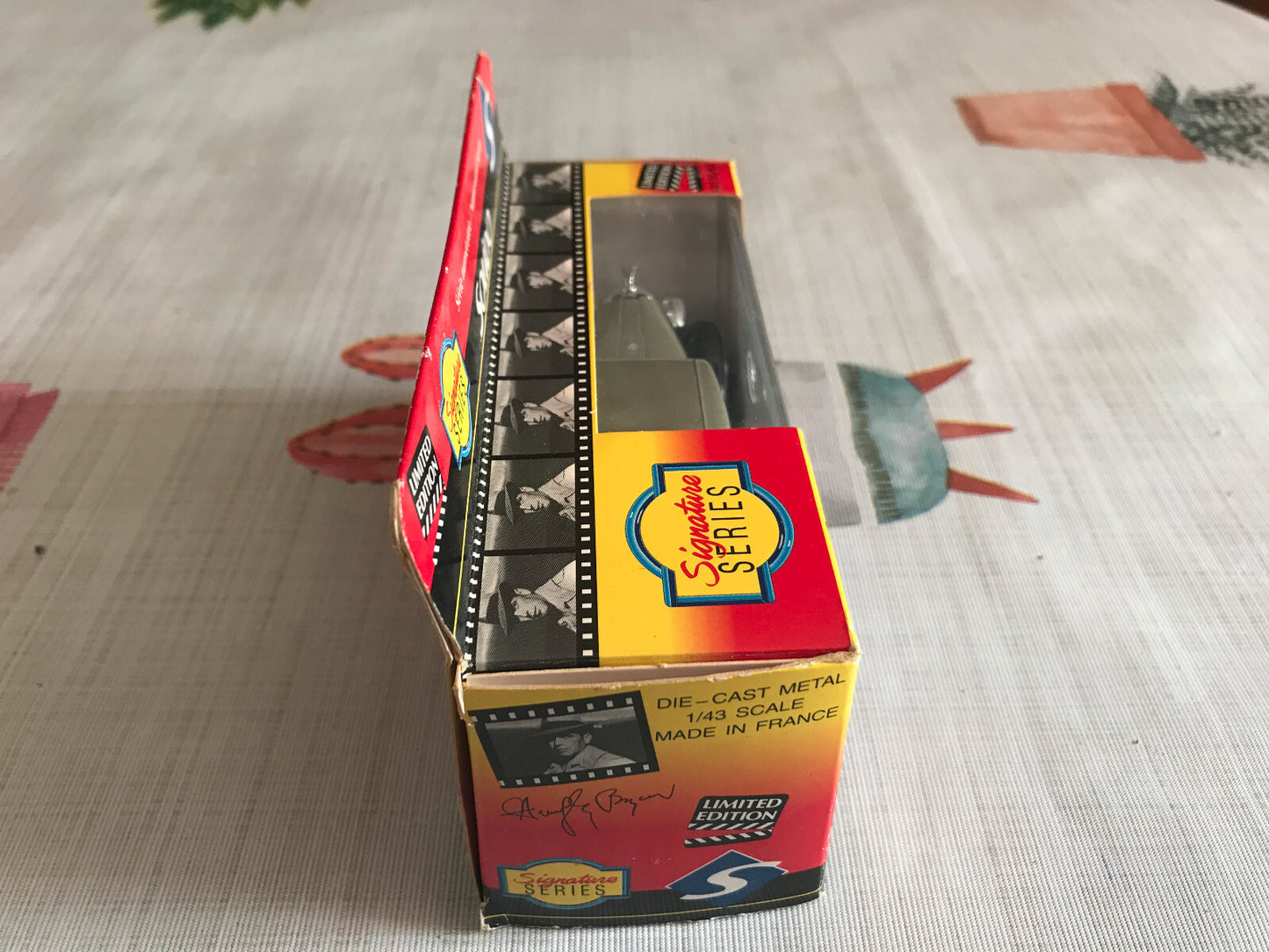 Voiture miniature Packard Sedan 1937 Humphrey Bogart Solido au 1/43