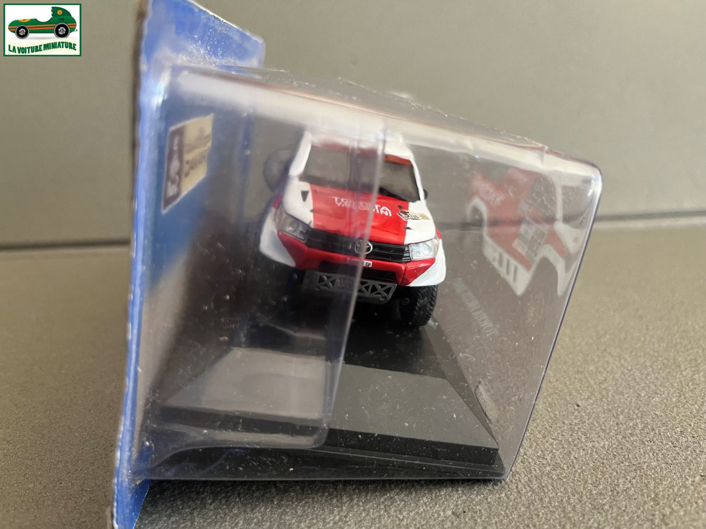 Voiture miniature Toyota Hilux 2017 Rallye Paris Dakar au 1/43
