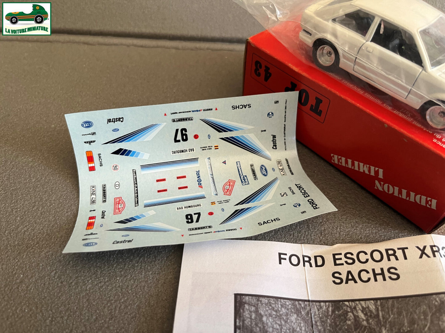 Voiture Miniature Kit non monté Ford Escort XR3 Monte Carlo Top 43 au 1/43