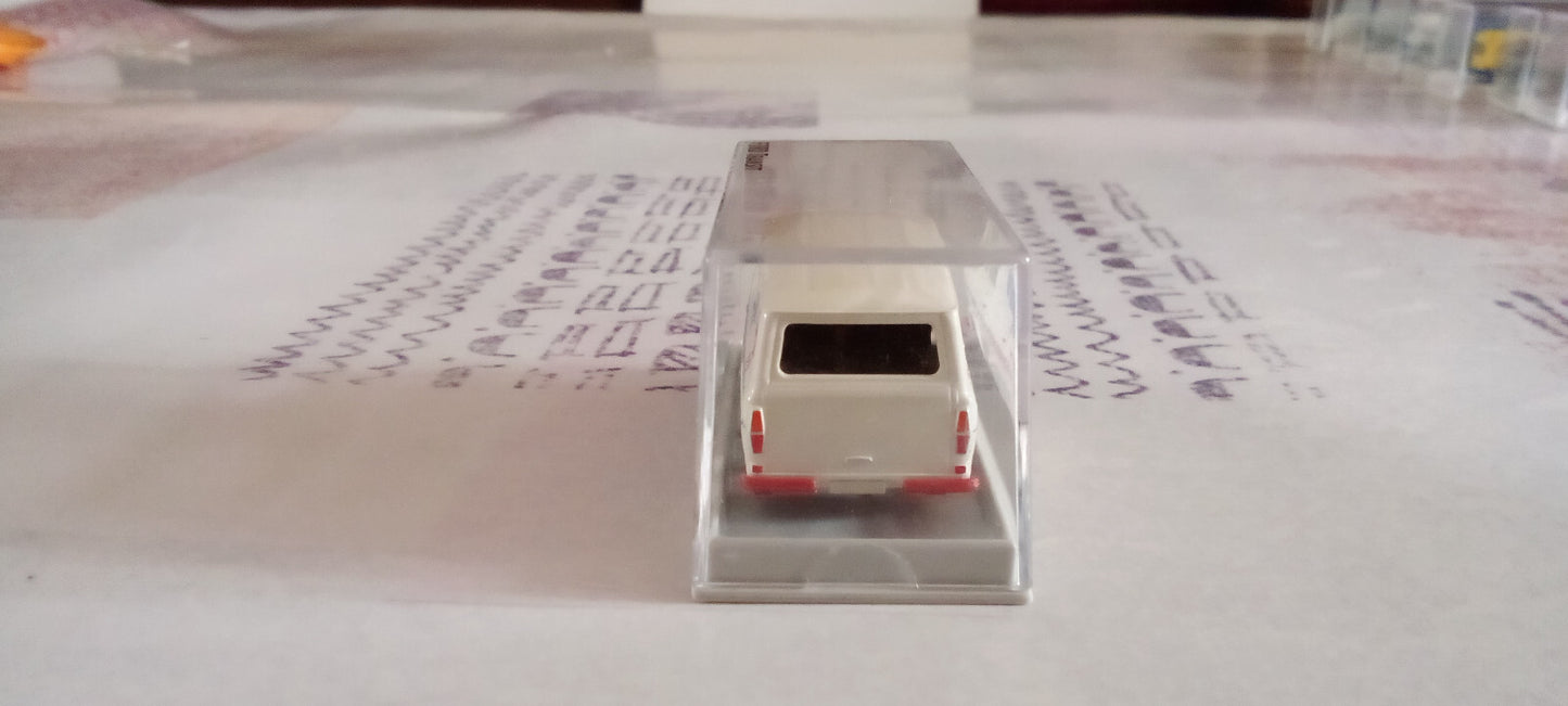 Voiture Miniature Ford Transit Skippers Brekina 1/87 HO