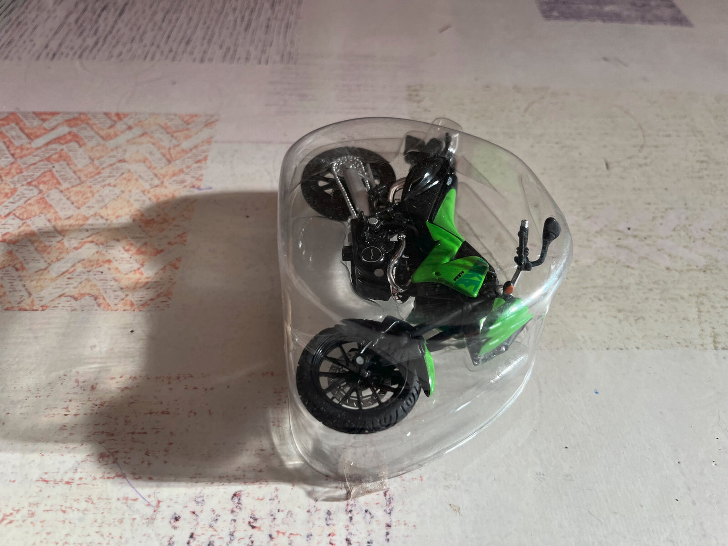 Moto miniature KTM Duke Motos à Collectionner Maisto Altaya au 1/18