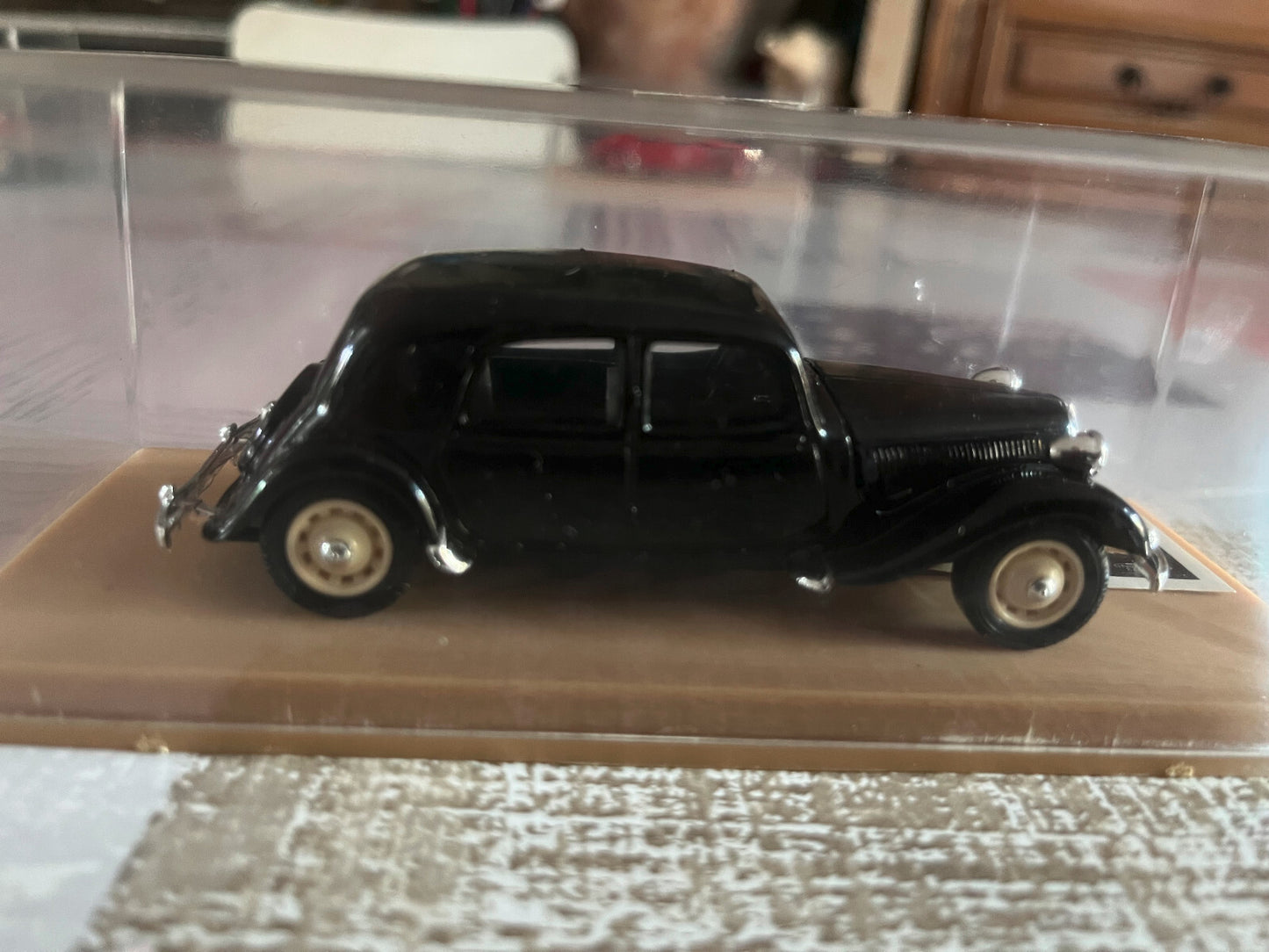 Voiture miniature Traction Citroen 15 CV 1938 Solido au 1/43