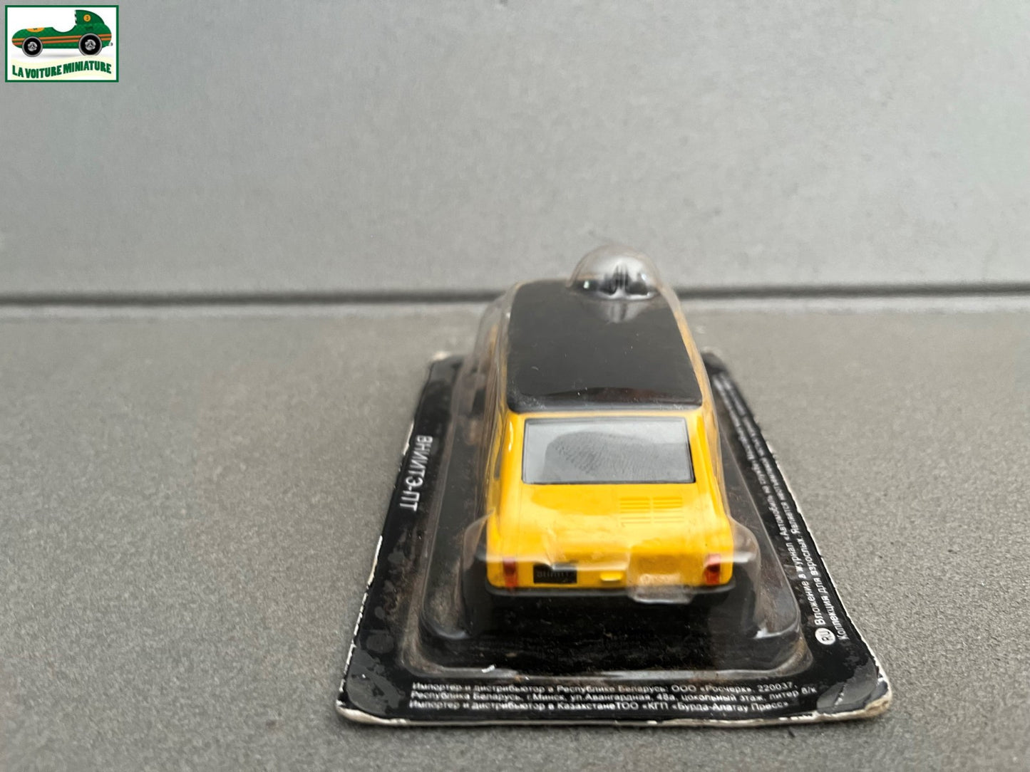 Voiture Miniature Vinite PT Taxi Pays de L'est URSS Russie au 1/43