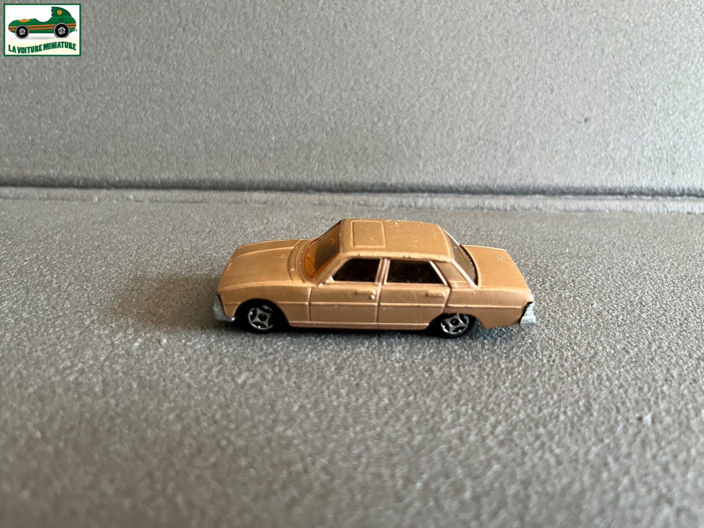 Ancienne Miniature Voiture Peugeot 604 MiniJet Norev France 1/64