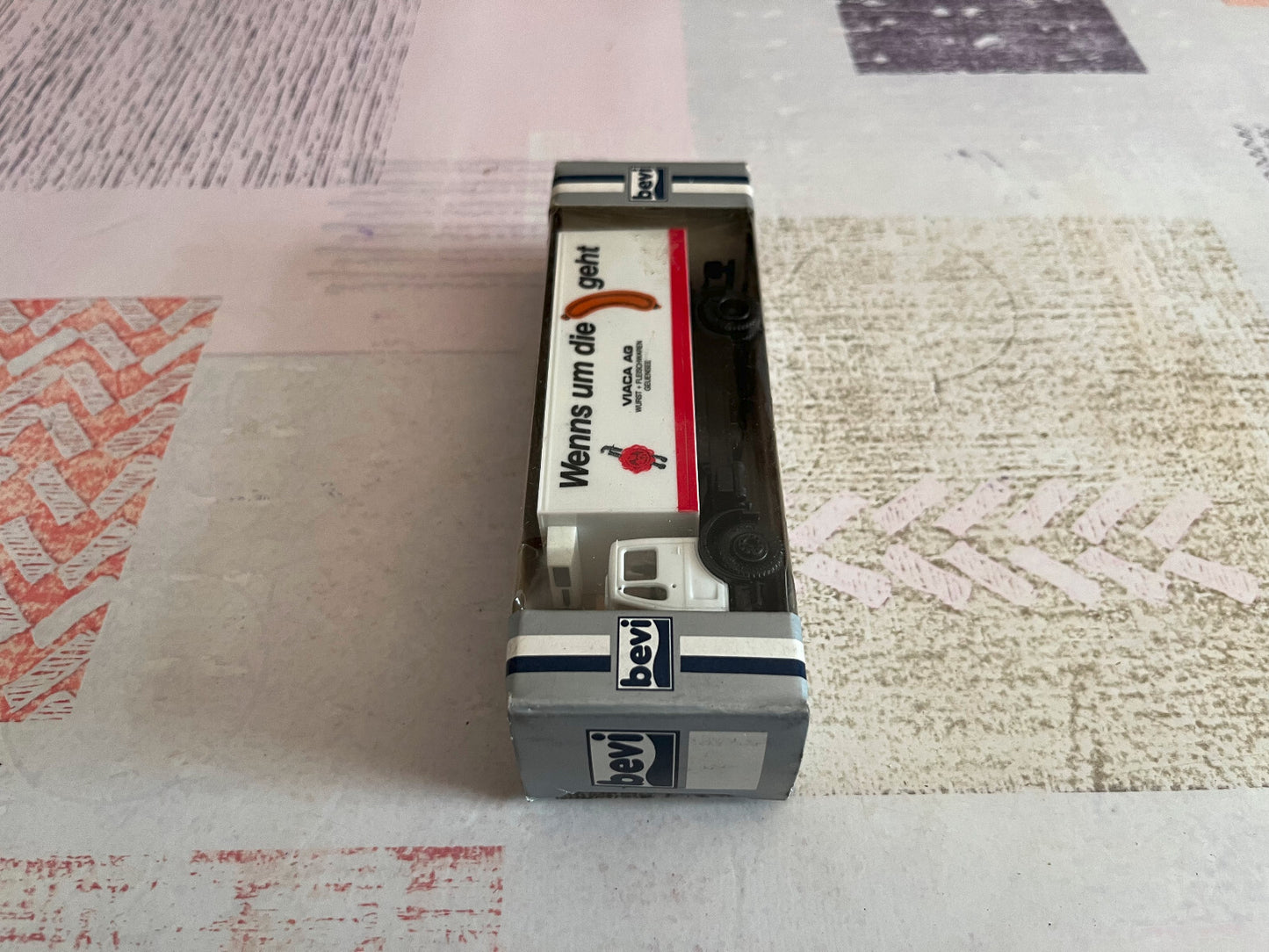 Voiture Miniature Camion Frigorifique Bevi Mercedes Viaca 1/87 HO