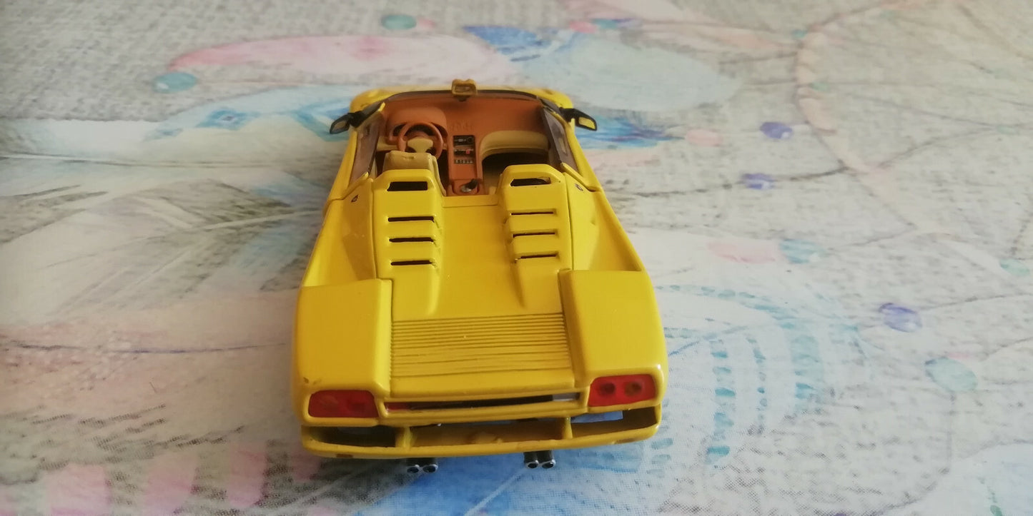 Voiture miniature Lamborghini Diablo Roadster DetailCars au 1/43