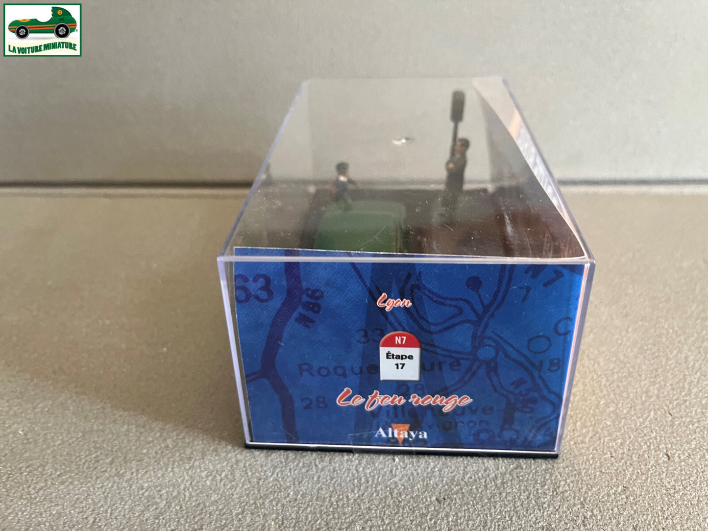 Voiture Miniature Simca 1501S Etape 17 La Route Bleue RN7 1/43