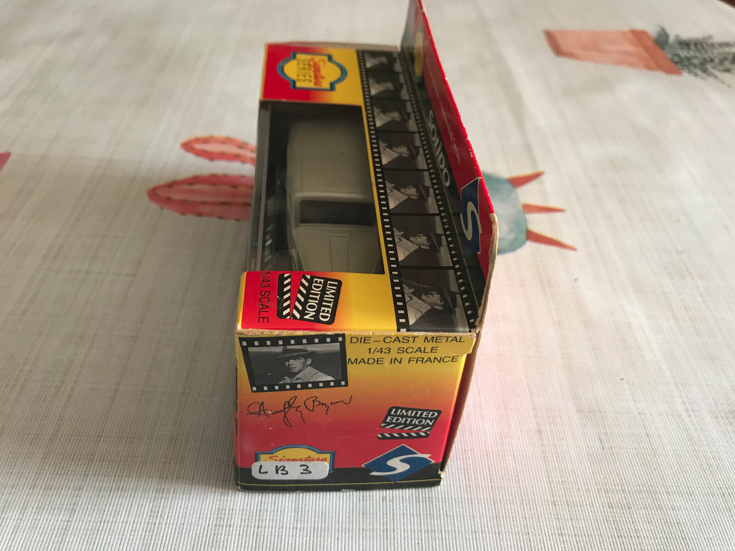 Voiture miniature Packard Sedan 1937 Humphrey Bogart Solido au 1/43