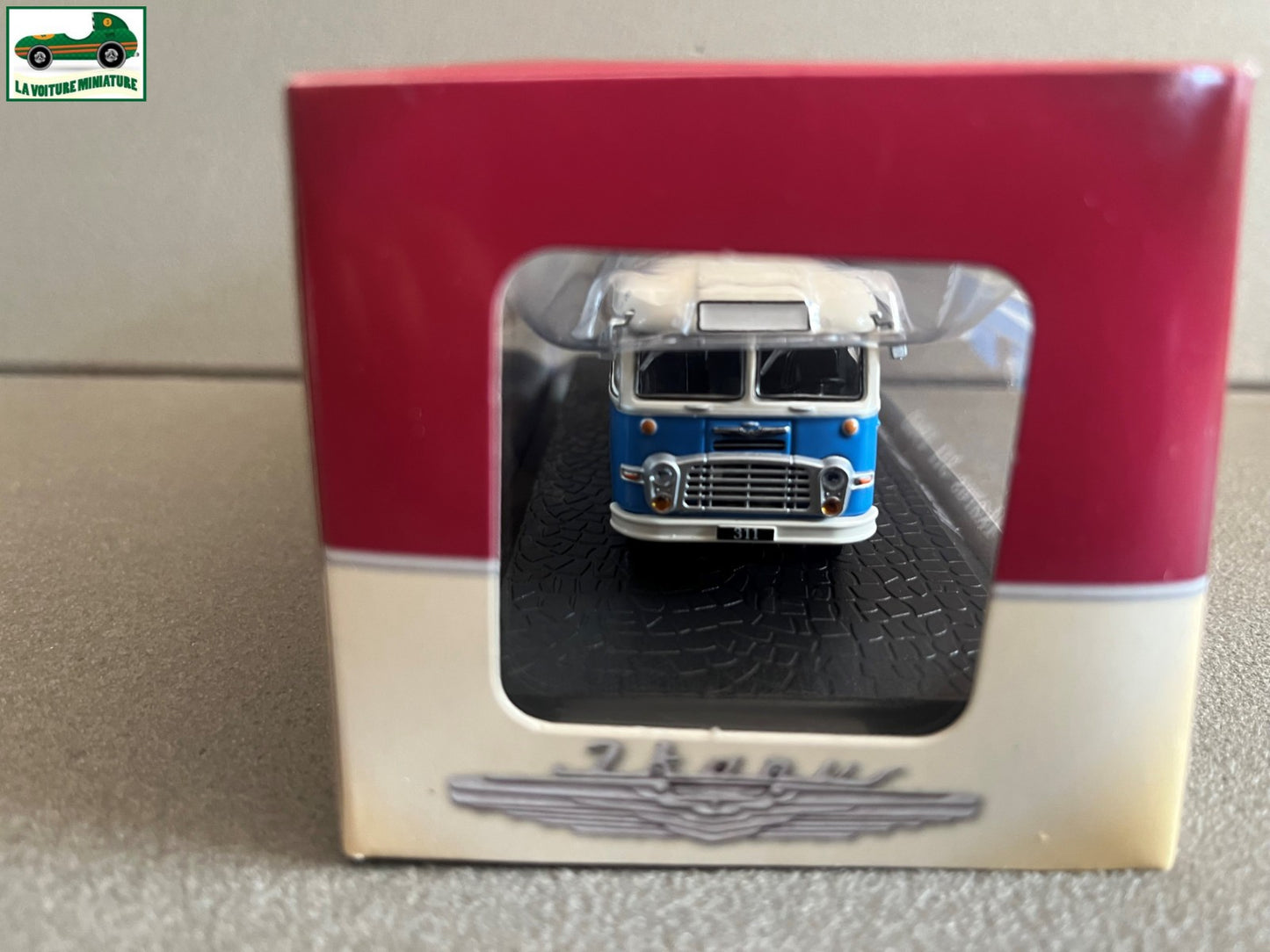 Voiture miniature Ikarus 311 1960 Autobus Bus Collection Atlas 1/72