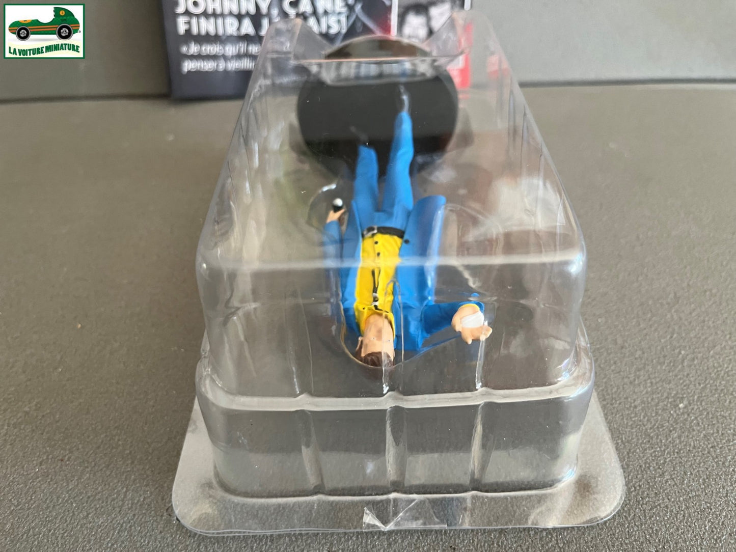 Figurine de Collection Johnny Hallyday + Livret N°26