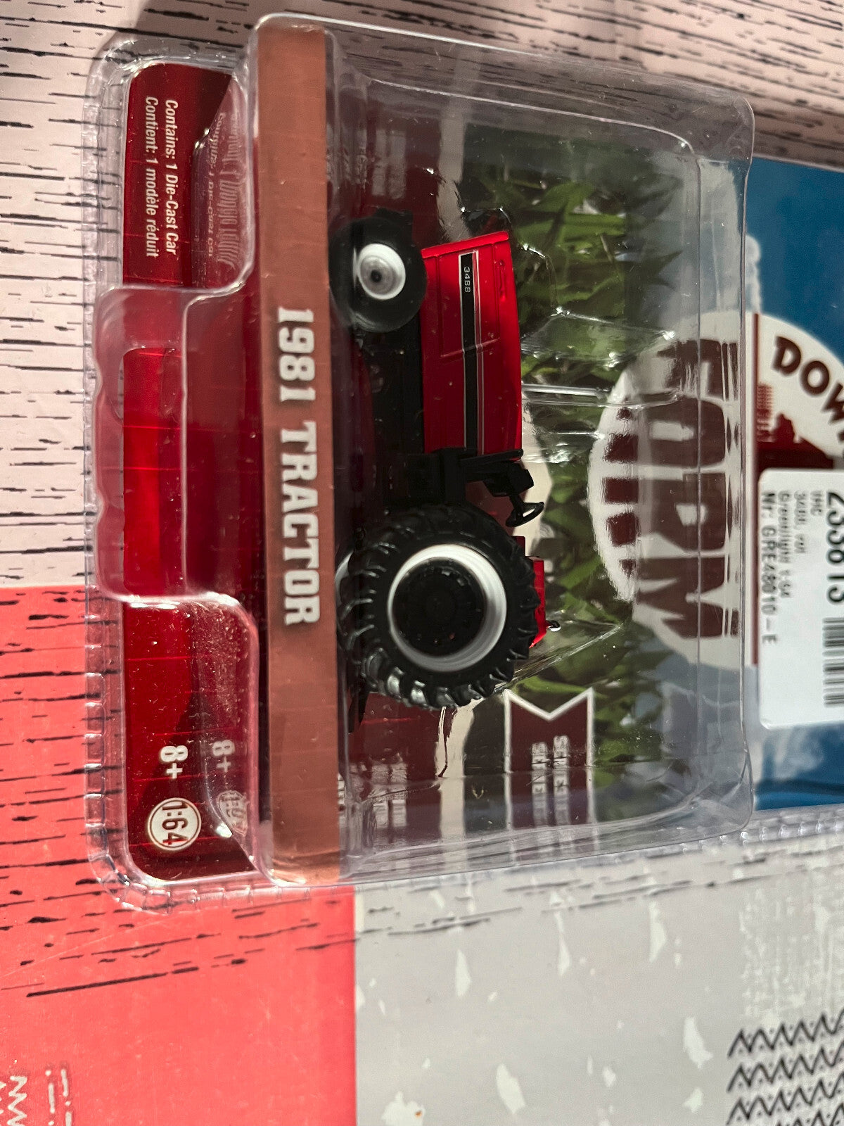 Voiture miniature Tracteur Agricole Greenlight Row Crop Tractor rouge 1981 1/64