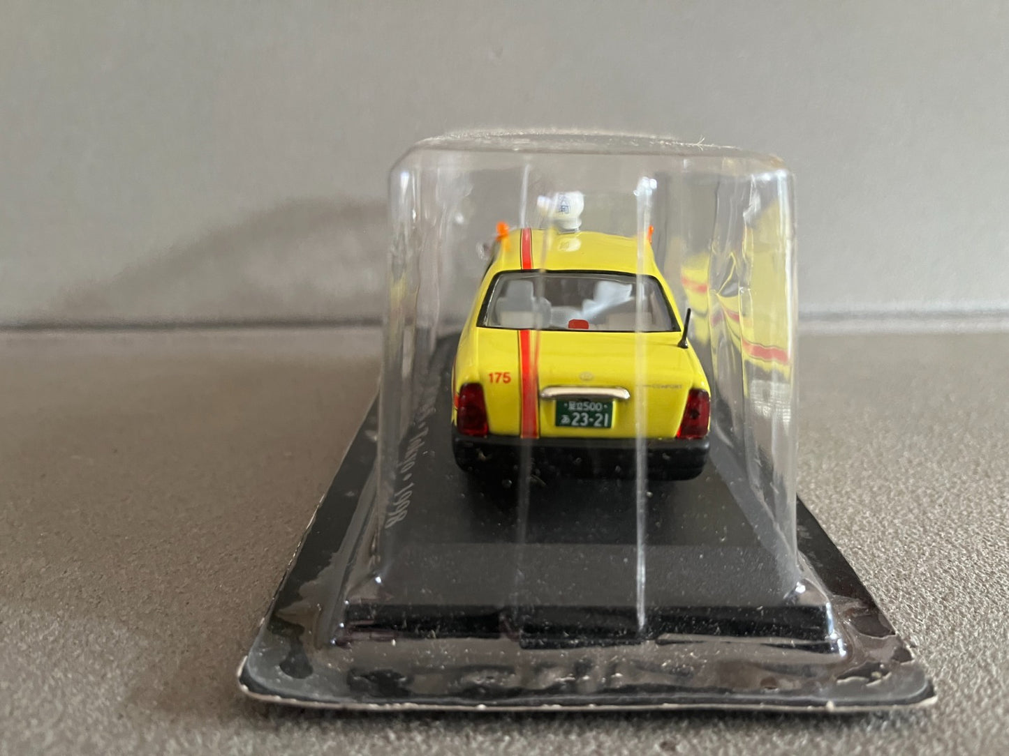 Voiture Miniature Toyota Crown Tokyo 1998 Taxi Du Monde au 1/43 Altaya