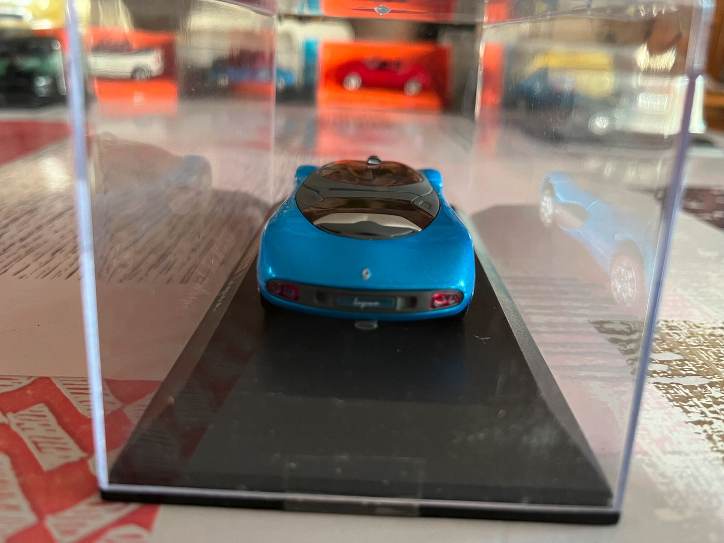 Voiture miniature Renault Laguna Concept Car Norev M6 Collection au 1/43