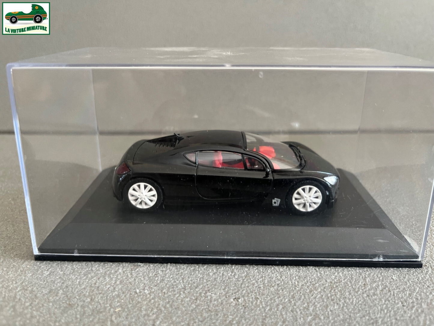 Voiture miniature Concept Car Peugeot RC Pique Norev au 1/43