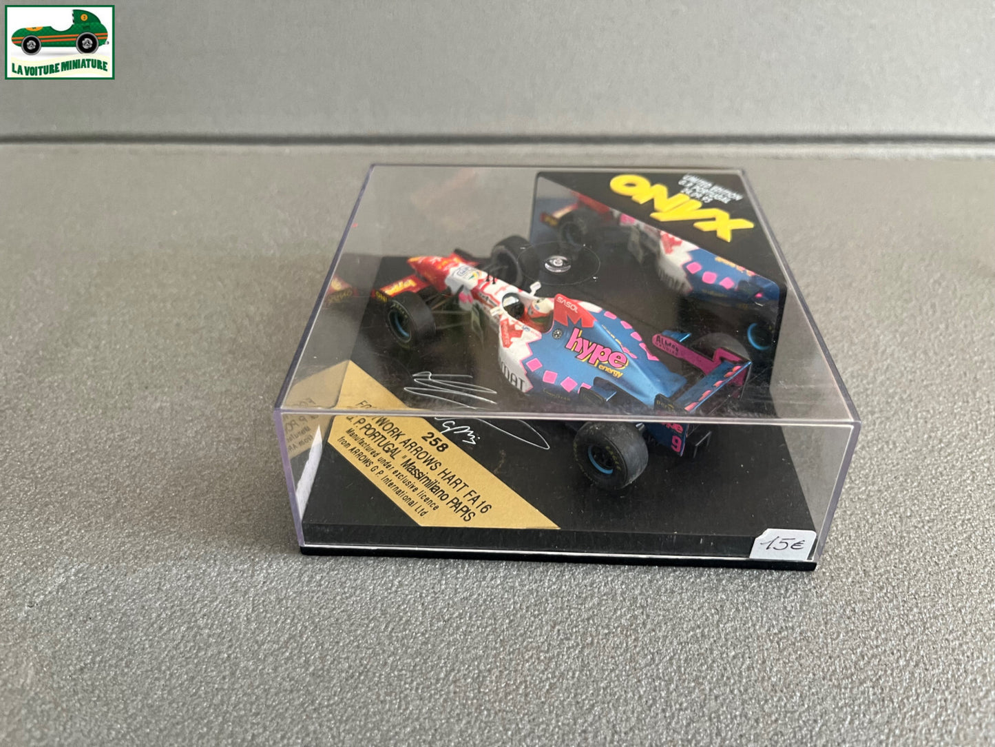 Voiture miniature F1 Onyx 258 Footwork Arrows Hart FA16 Signée Papis au 1/43