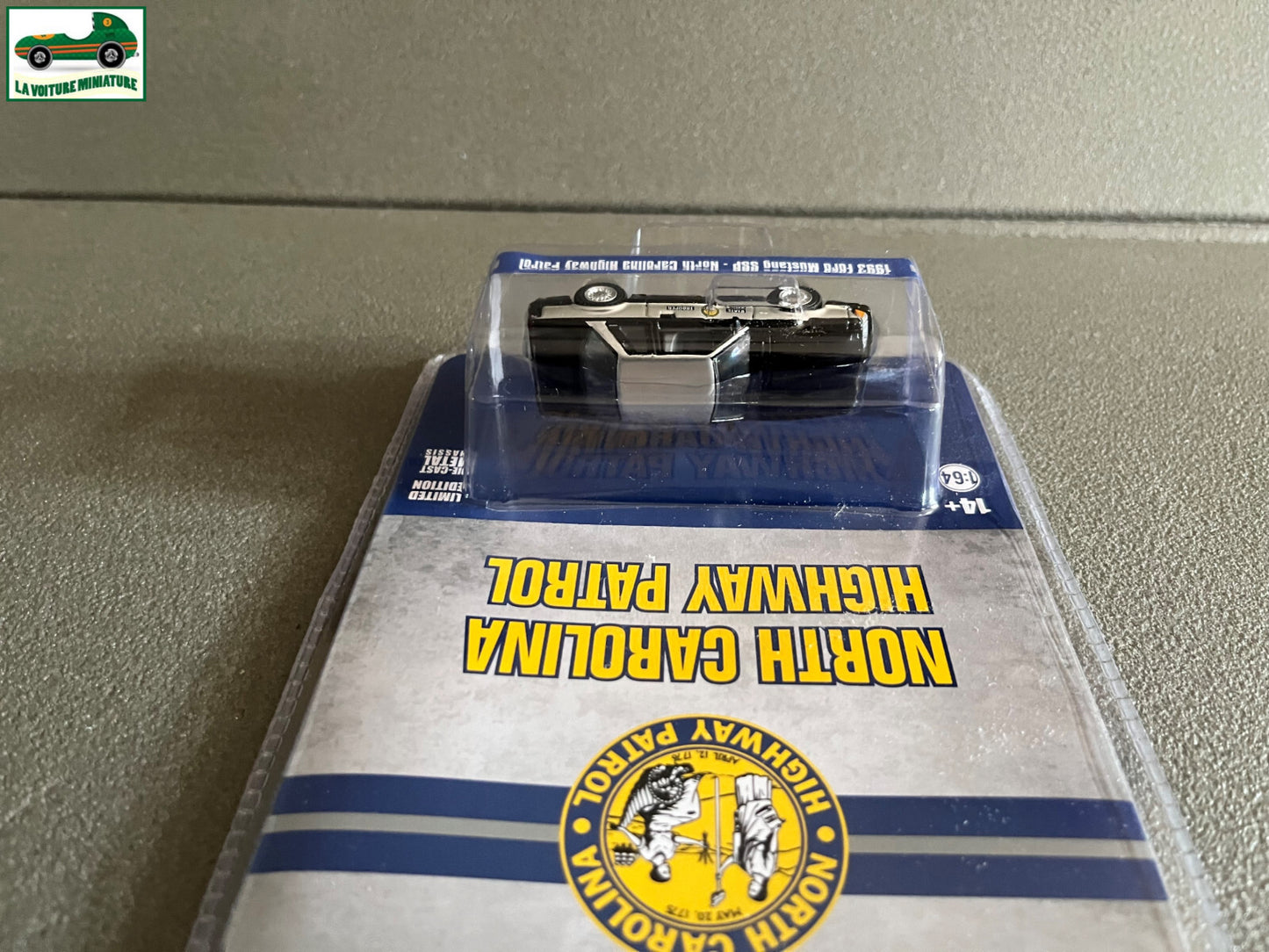 Voiture Miniature 1993 Ford Mustang SSP North Carolina Highway Patrol Acme 1/64