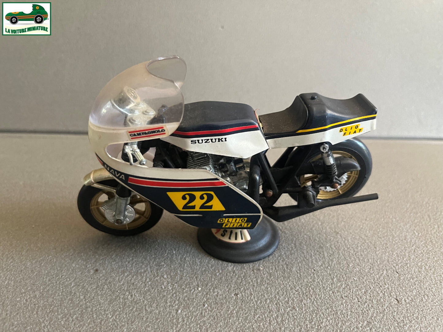 Ancienne Miniature Moto Suzuki 500 CC GP Olio Fiat 22 Polistil au 1/15
