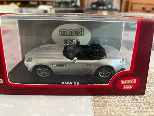 Voiture Miniature BMW Z8 Maxi Car au 1/43