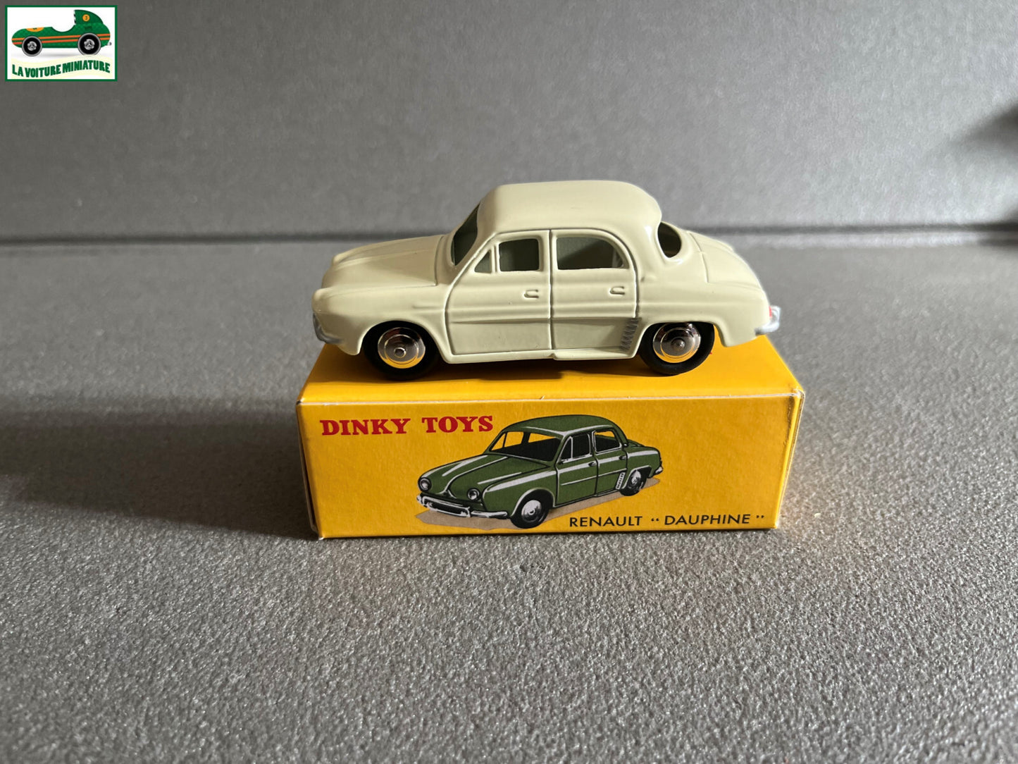 Voiture miniature Renault Dauphine 24E Dinky Toys Atlas