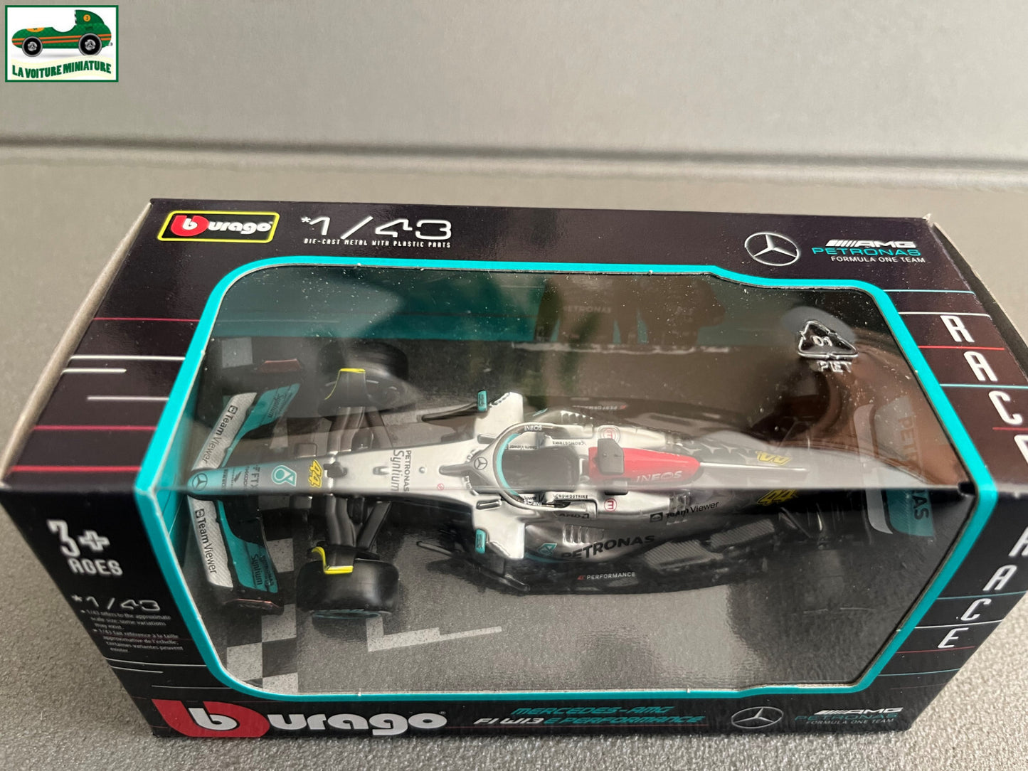 Voiture Miniature Formule 1 Mercedes Benz F1 W13 E Performance Burago 1/43