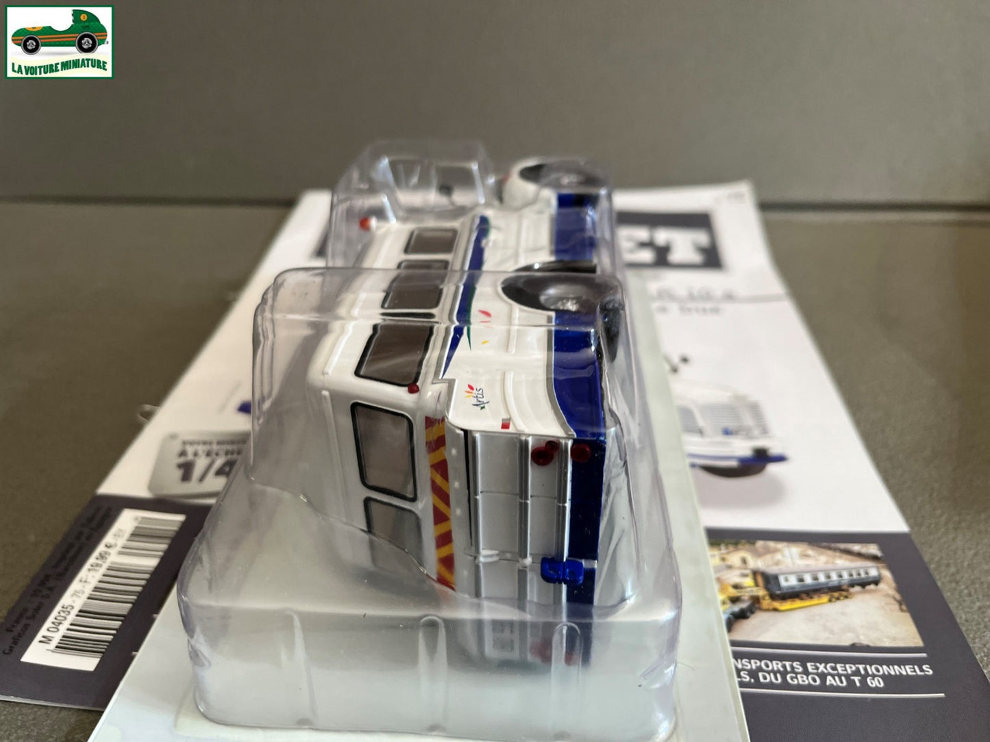 Voiture miniature Camion Berliet TLR 10 Dépanneuse Artis Bus Hachette 1/43