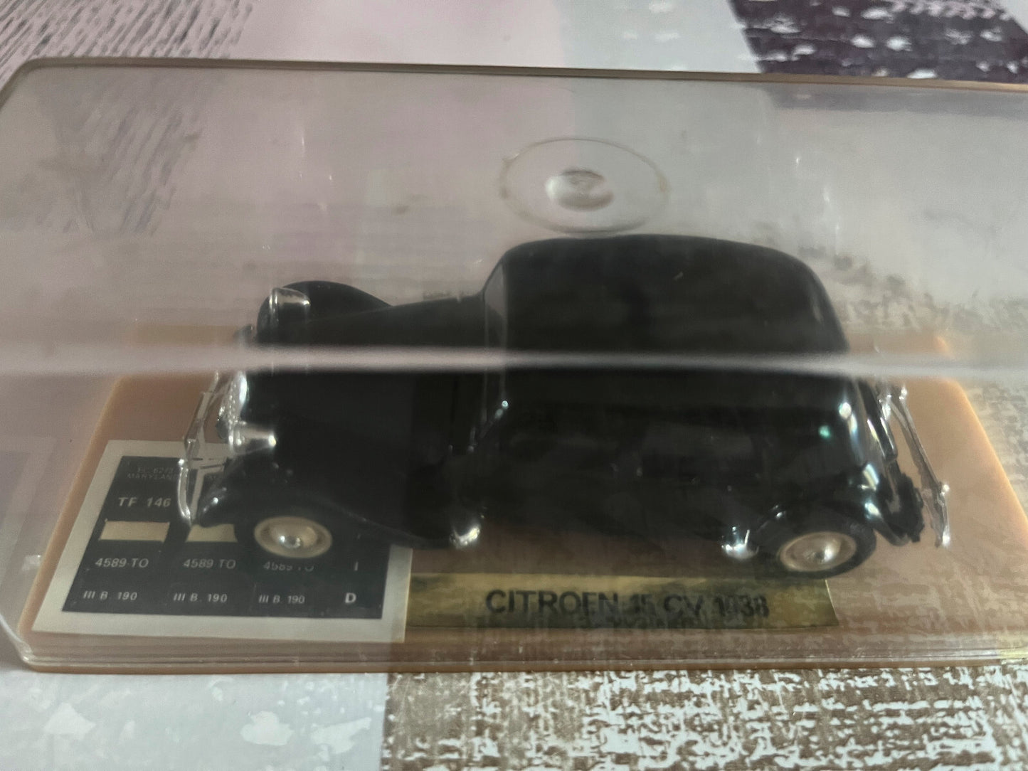 Voiture miniature Traction Citroen 15 CV 1938 Solido au 1/43