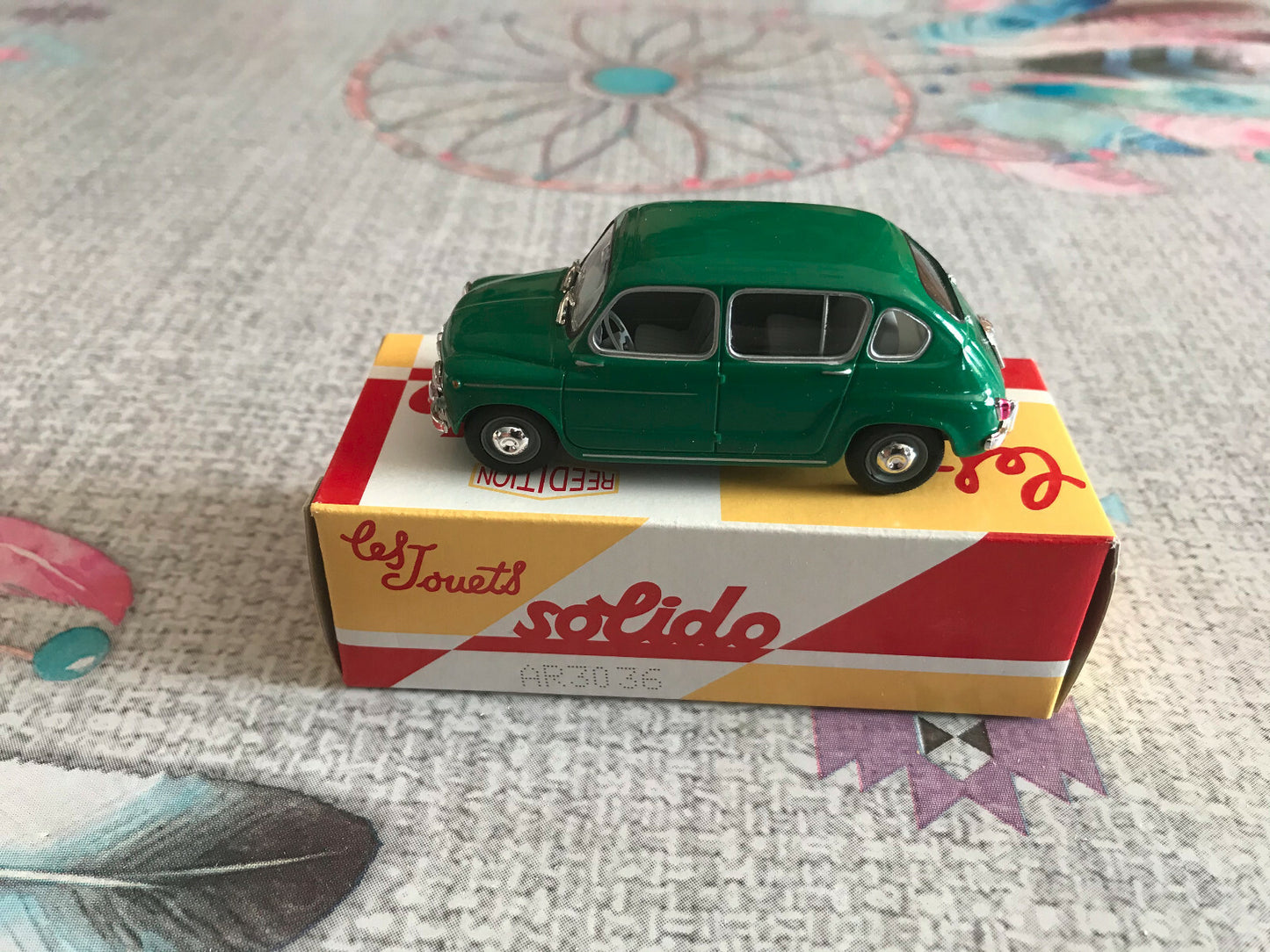 Voiture Miniature Seat 800 1964 Solido Hachette au 1/43