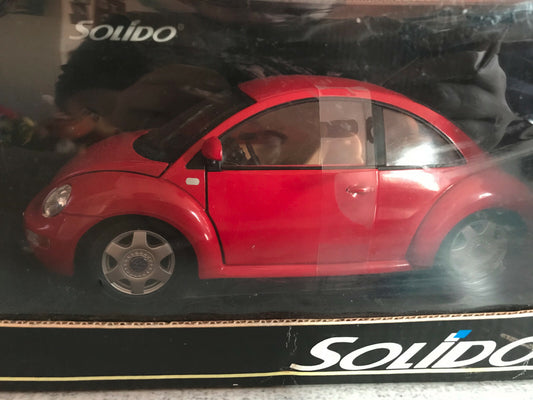 Voiture miniature Volkswagen VW New Beetle 1999 Solido Ref 9017 au 1/18
