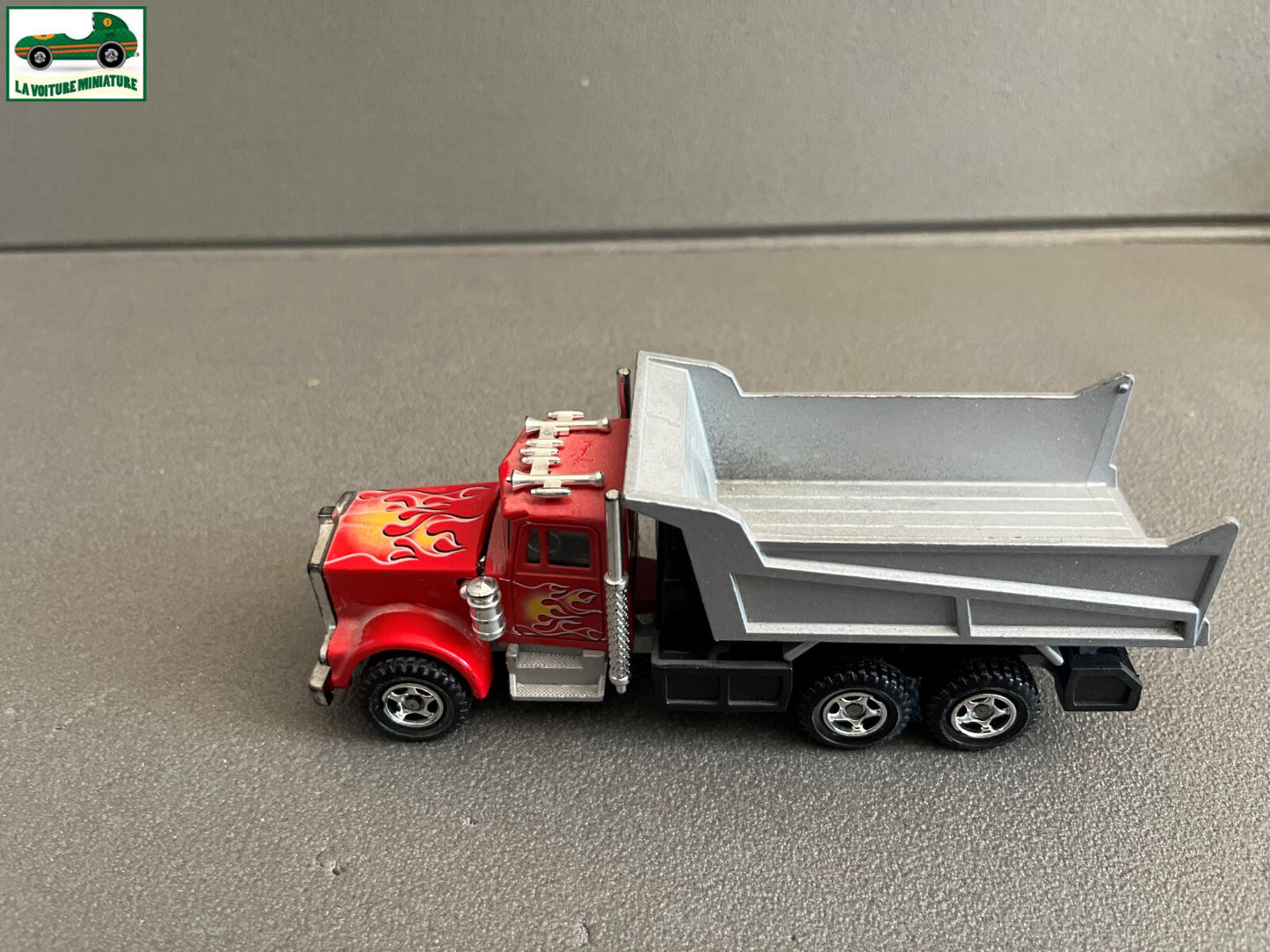 Voiture Miniature Camion Benne Kenworth Majorette France au 1/47
