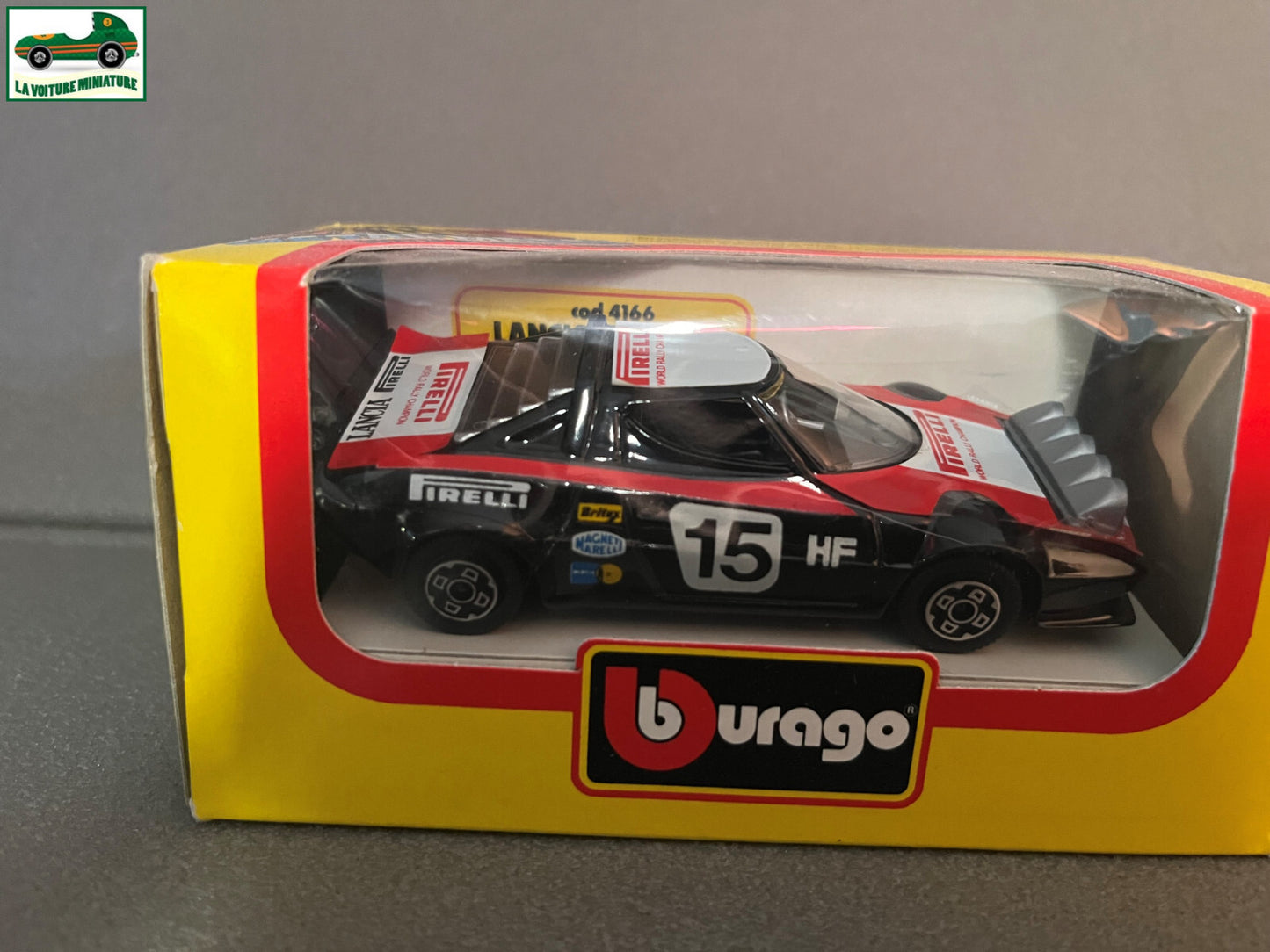 Voiture miniature Lancia Stratos Pirelli cod. 4166 Burago au 1/43