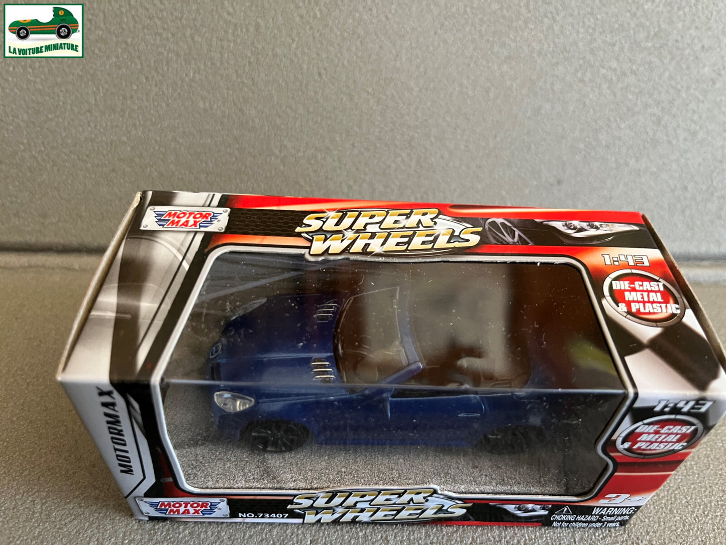 Voiture miniature 2005 Mercedes-Benz SLK55 AMG Motor Max 1/43