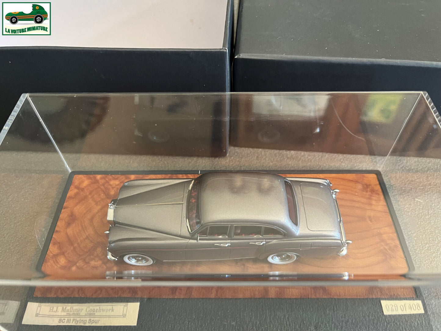 Voiture miniature Rolls H.J. Mulliner Coachwork III Flying Spur 1995 Matrix 1/43