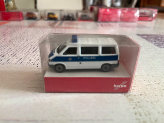 Voiture Miniature Volkswagen VW T4 Bus Herpa Germany 1/87 HO