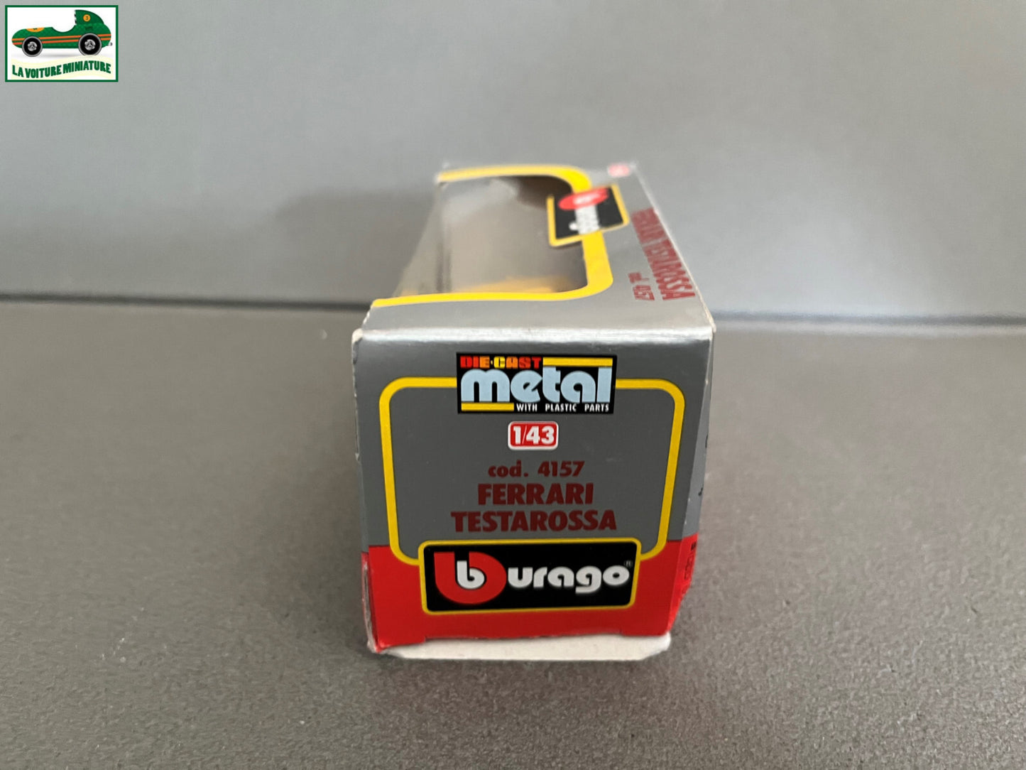 Voiture miniature Ferrari Testarossa cod. 4157 Burago au 1/43