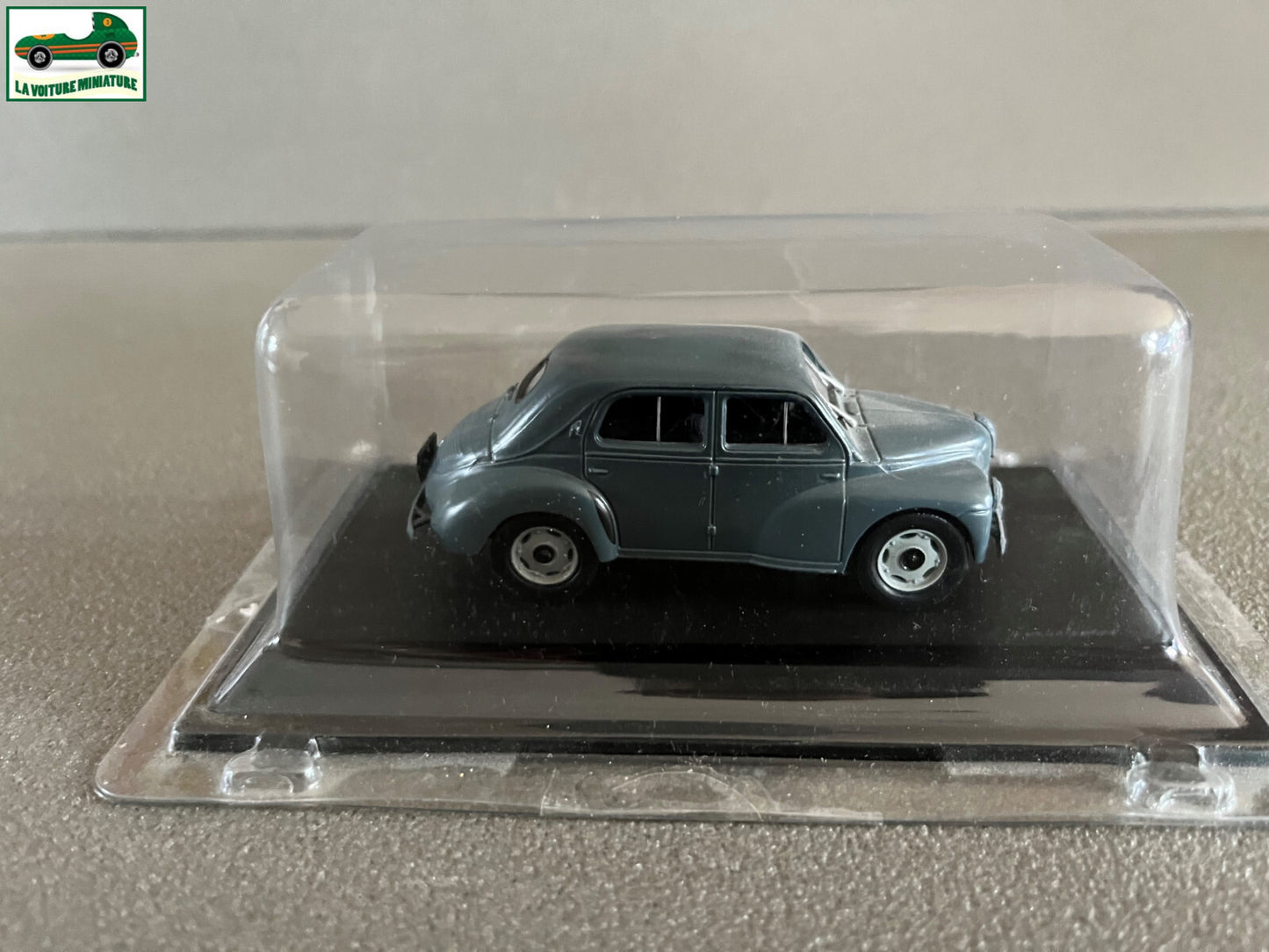 Voiture Miniature Renault 4CV 4 CV Service Type R 1062 1953 Eligor au 1/43