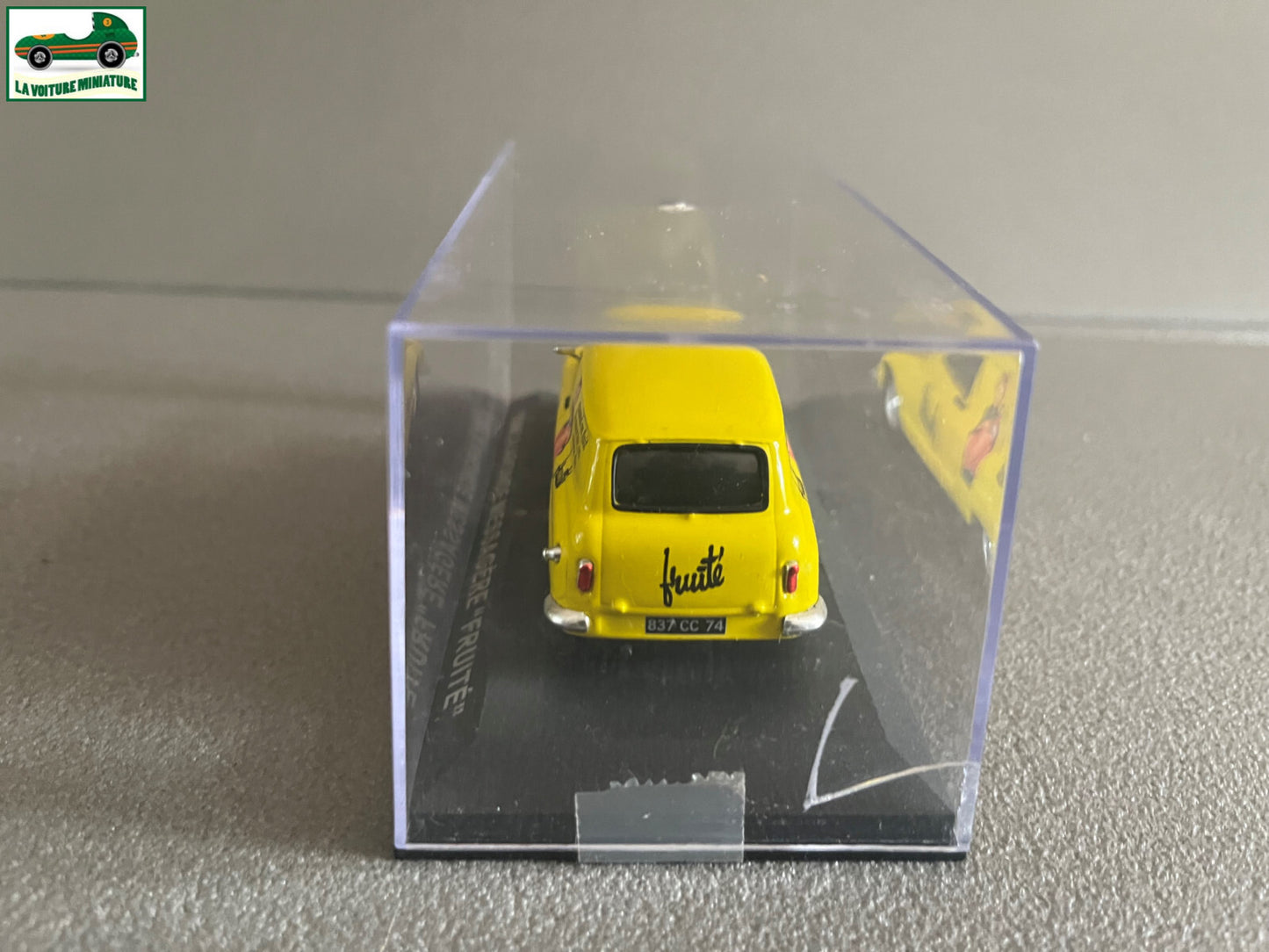 Voiture Miniature Simca Aronde Messagère Fruité au 1/43