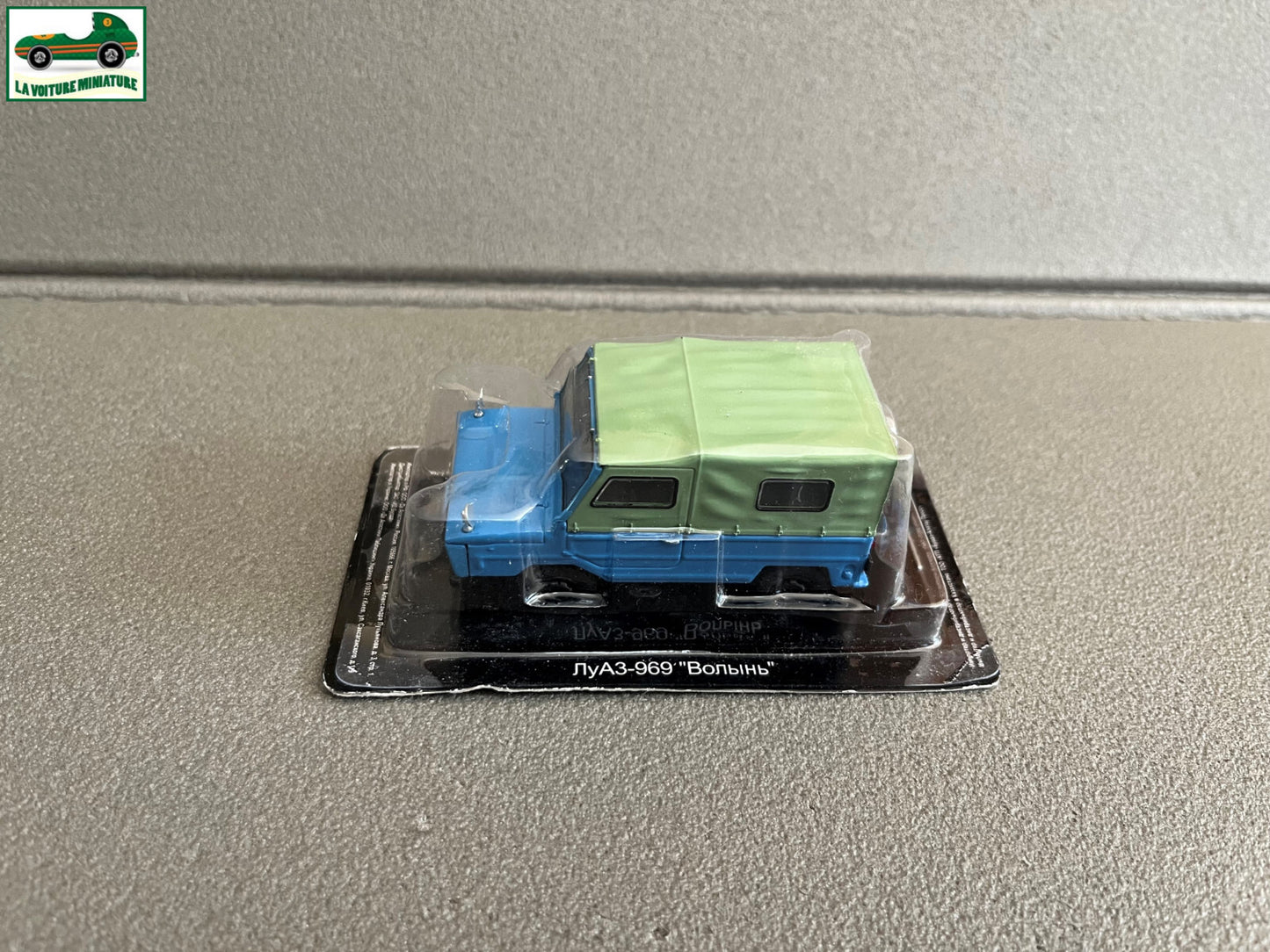 Voiture Miniature Luaz 969 Volin Pays de L'est URSS Russie au 1/43