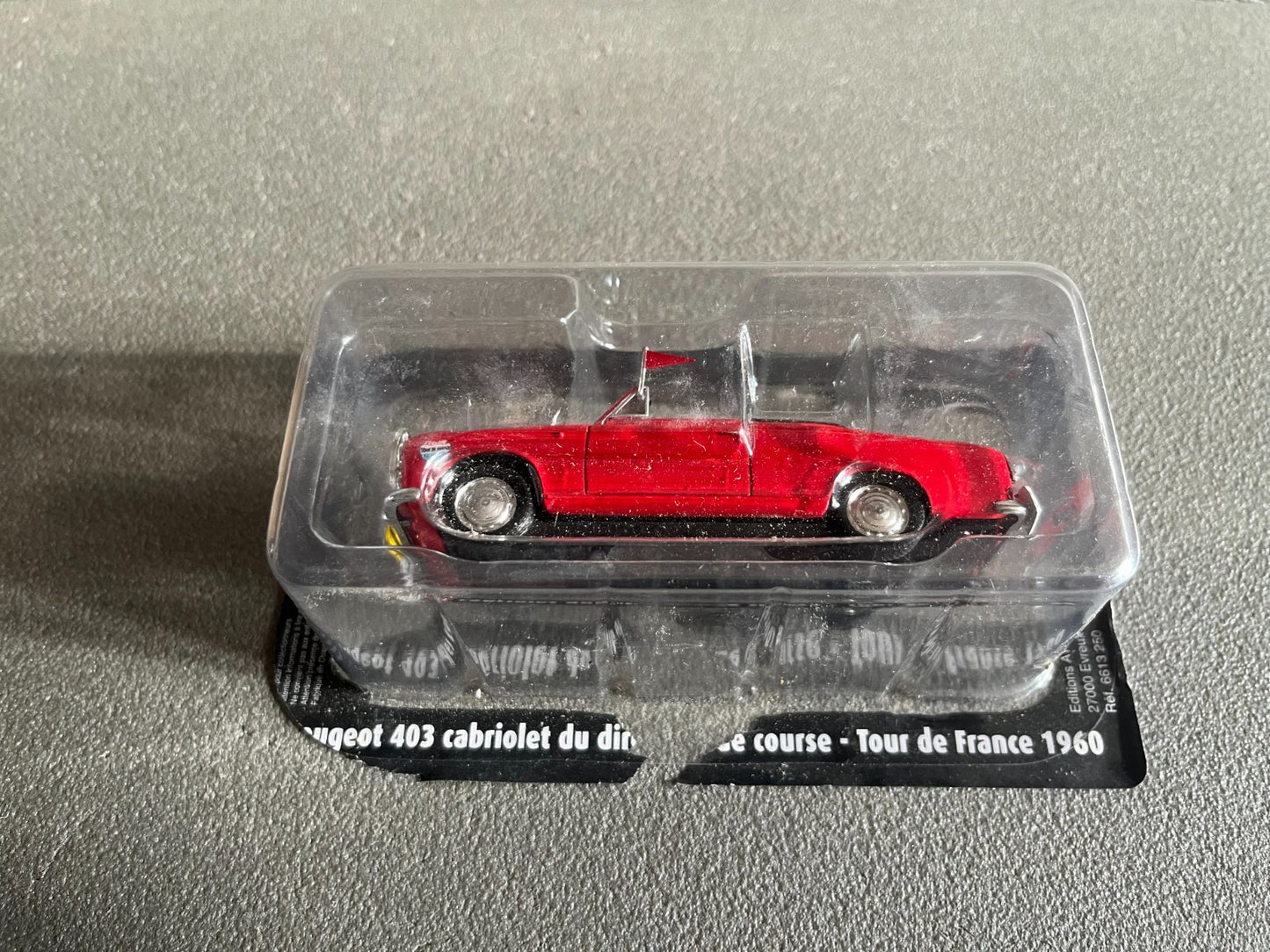 Voiture Miniature Peugeot 403 1960 Tour de France Vélo Norev au 1/43