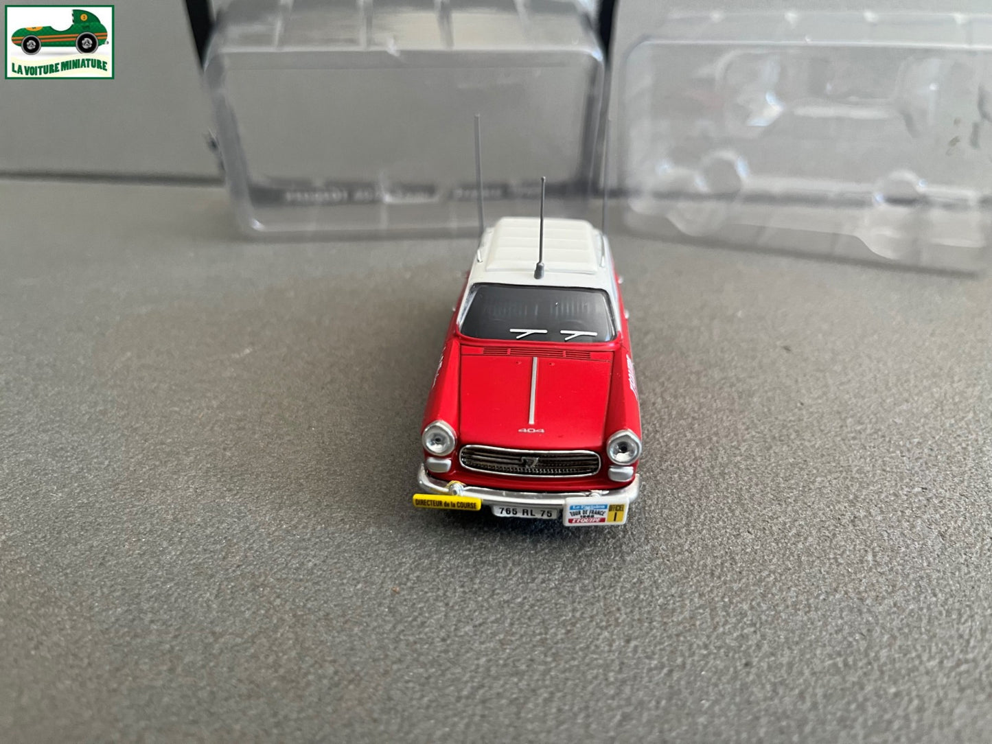 Voiture Miniature Peugeot 404 Tour de France 1968 Vélo Norev au 1/43