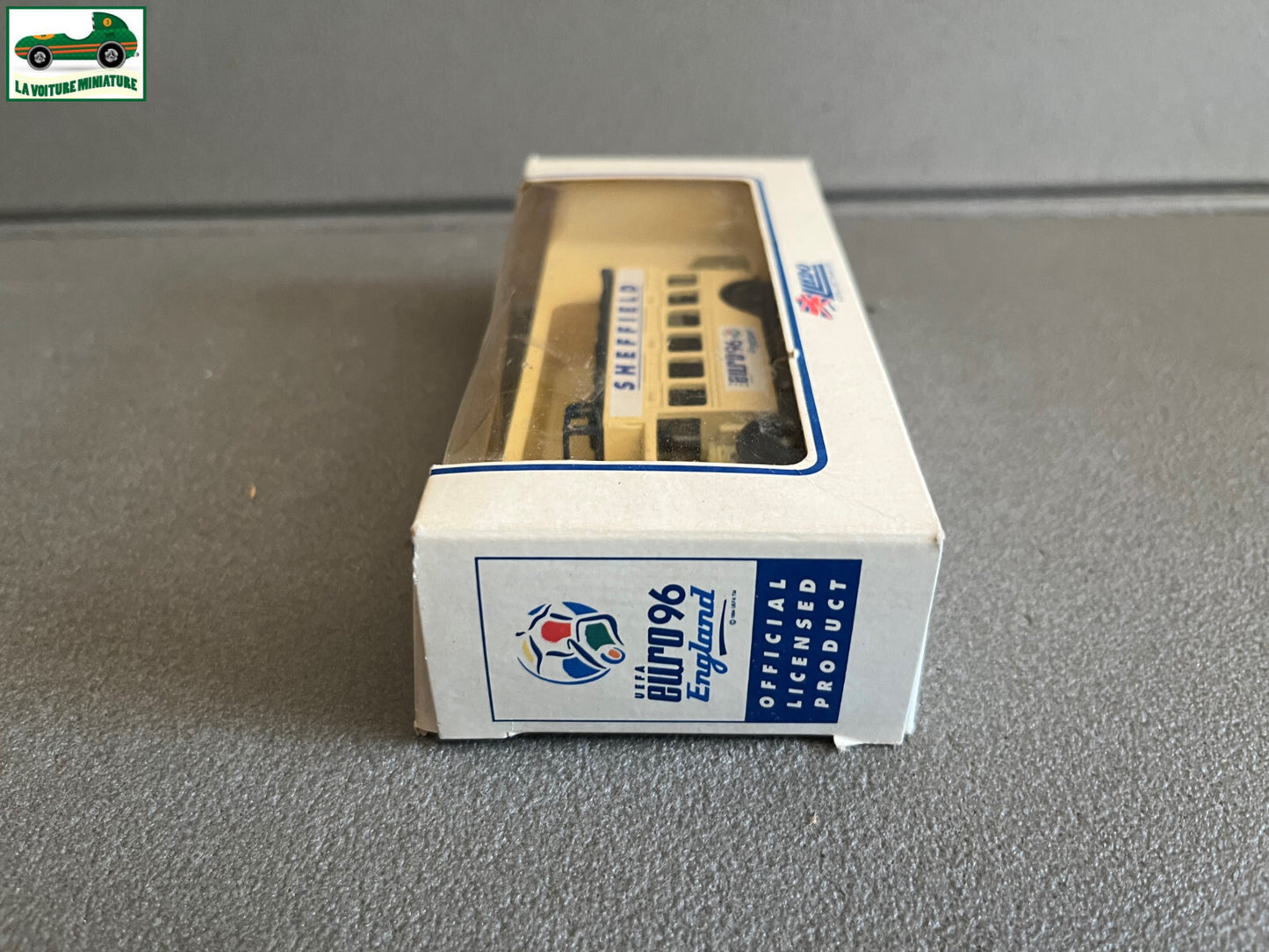 Ancienne Voiture miniature Bus Sheffield Lledo Euro 96 England Football