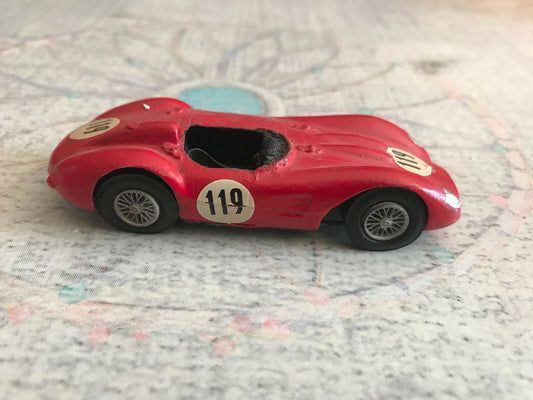 Voiture Miniature Kit monté Metal Ferrari au 1/43