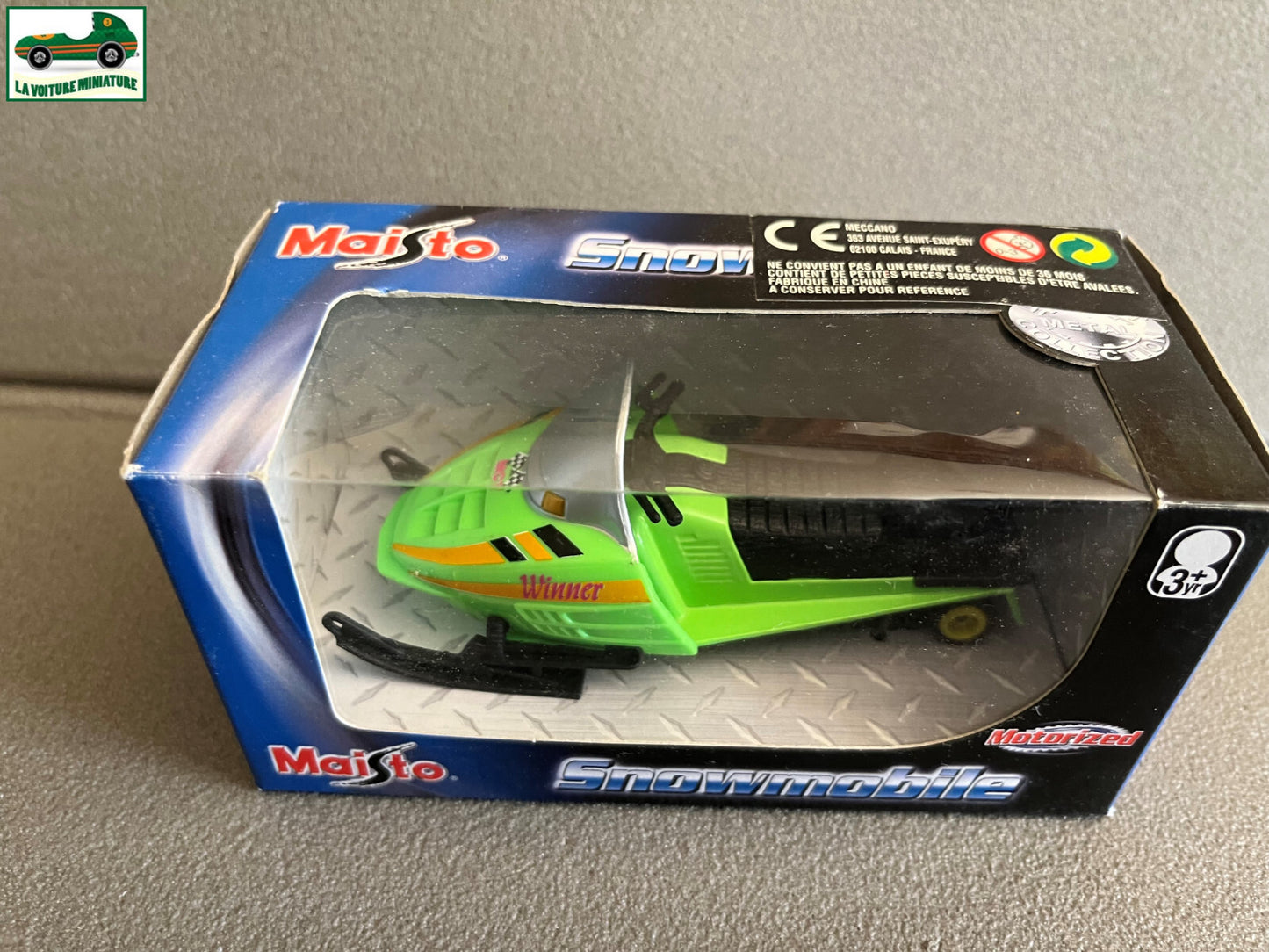 Voiture Miniature Maisto Motorized Snowmobile Scooter des neiges