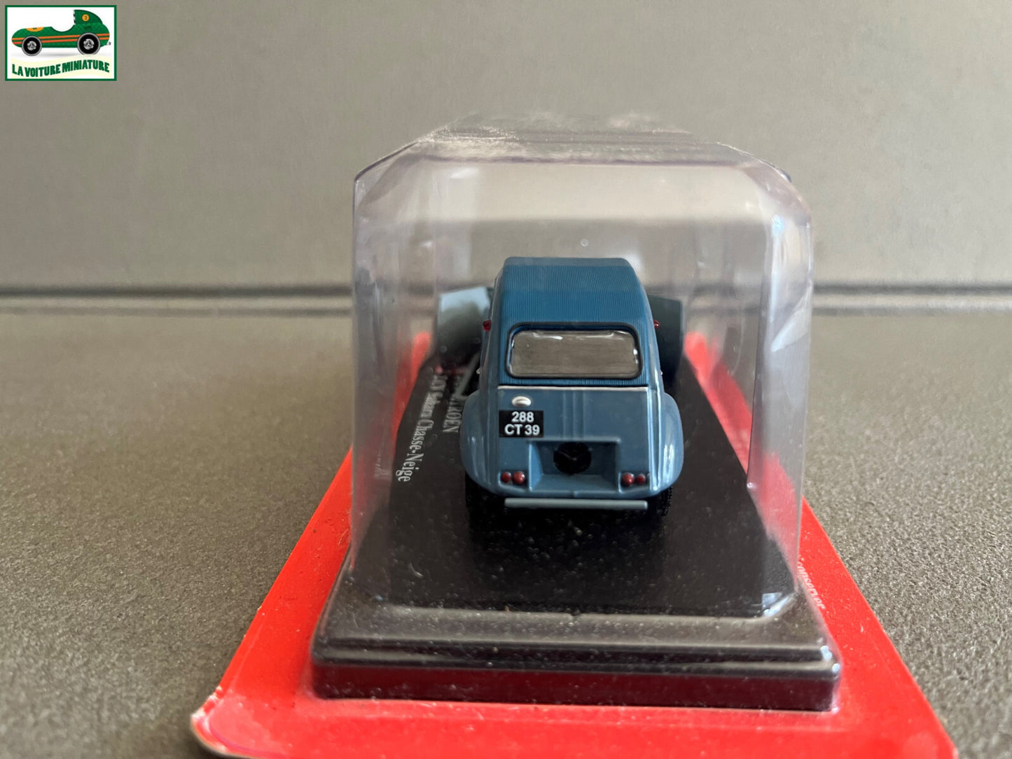 Voiture miniature Citroen 2cv 2 cv Sahara Chasse Neige Auto Plus Hachette 1/43