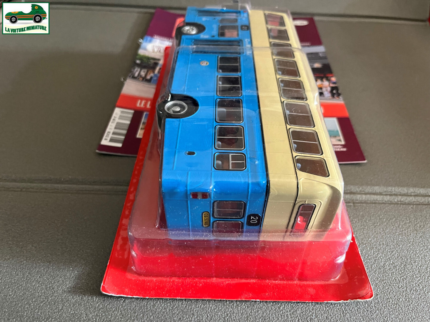 Voiture miniature Leyland Victory MK II 1979 1/43 Autobus Autocars du Monde