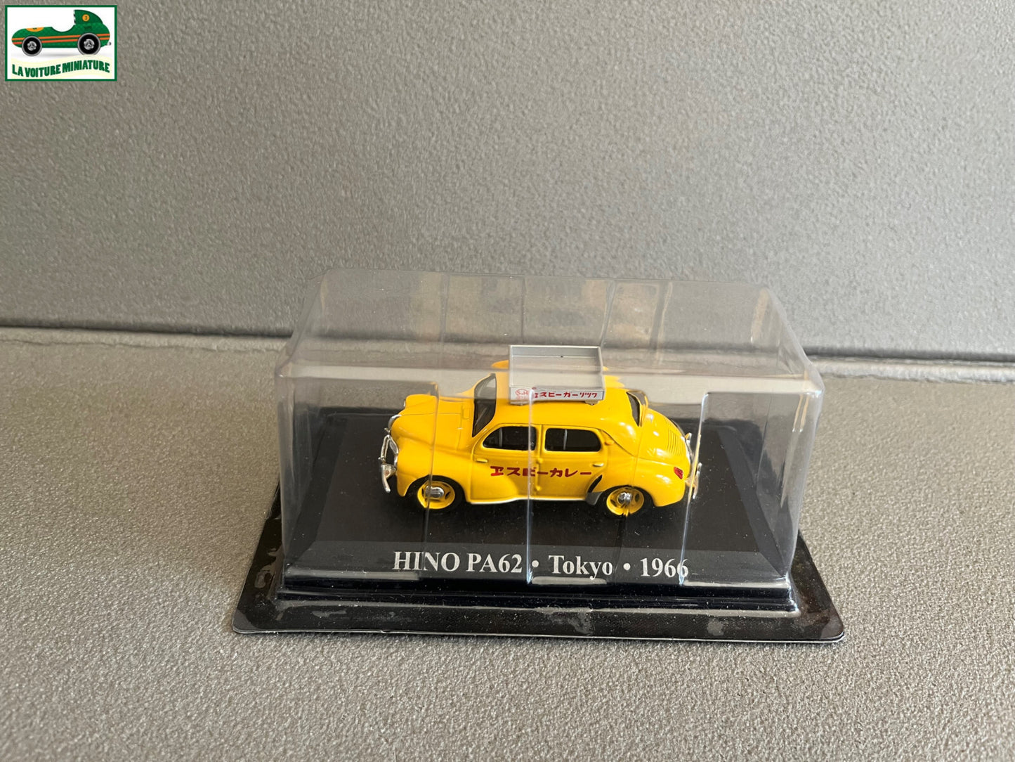Voiture Miniature Renault 4CV Hino PA62 Tokyo 1966 Taxi Du Monde au 1/43 Altaya