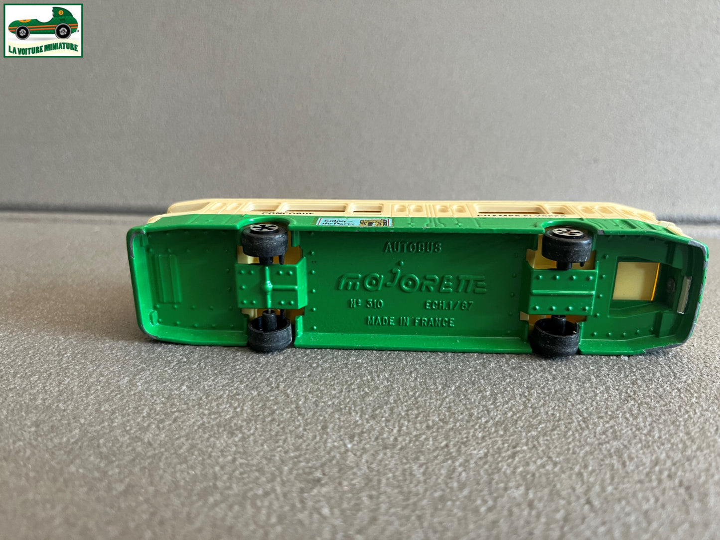Ancienne Voiture Miniature Autobus Saviem Majorette France au 1/87