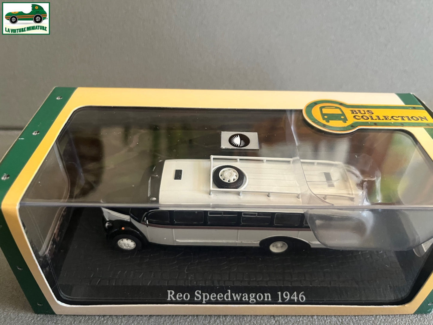 Voiture miniature Reo Speedwagon 1946 Autobus Bus Collection Atlas 1/72