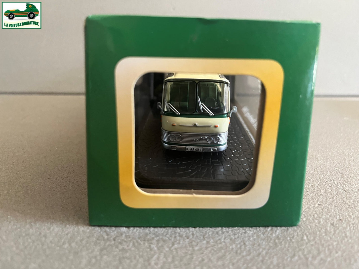 Voiture miniature Neoplan NH 9L Hamburg 1964 Autobus Bus Collection Atlas 1/72