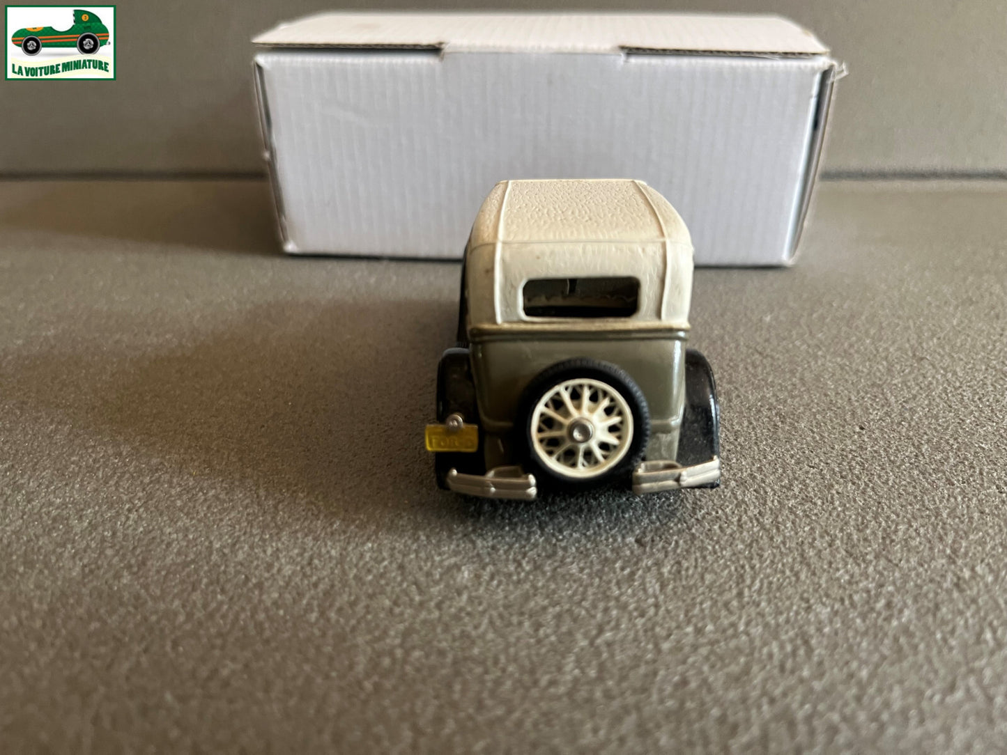 Voiture Miniature Ford Victoria 1930 Brooklin Models Canada au 1/43