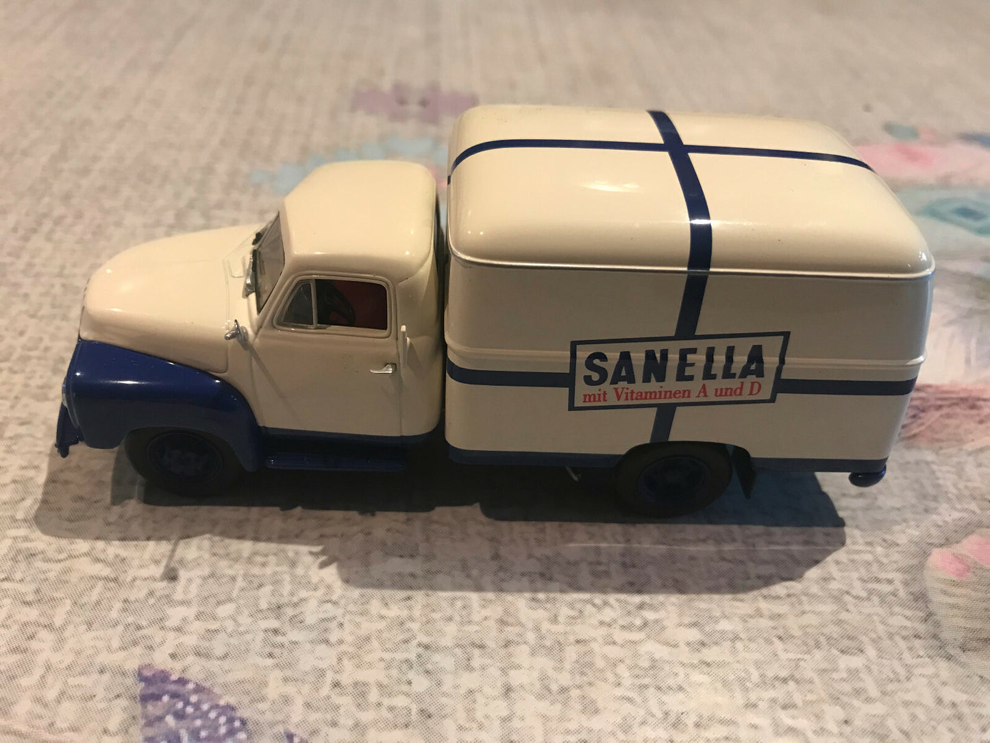 Voiture Miniature Camion Opel Blitz 1.75t Minichamps Sanella au 1/43 Défauts